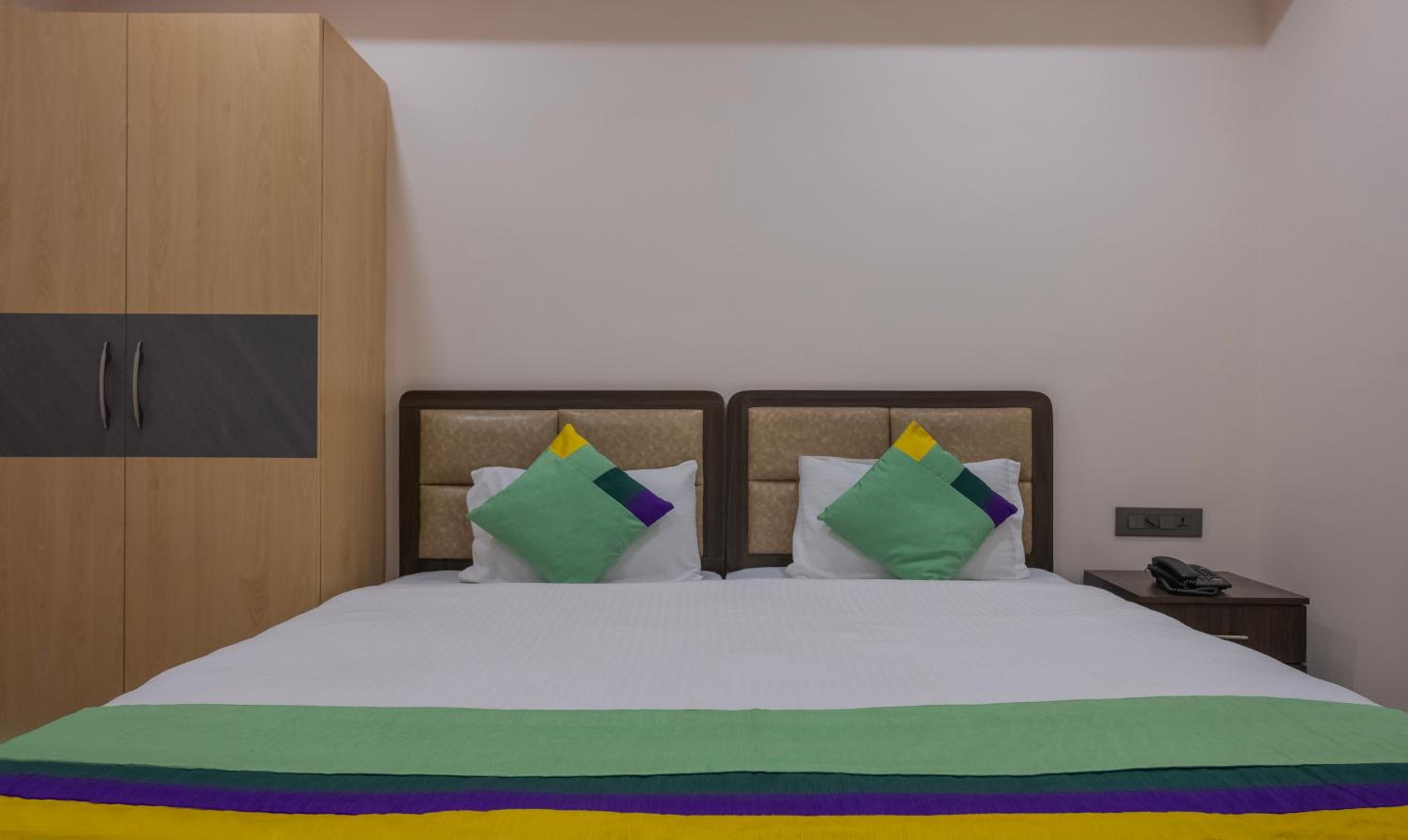 Standard Double Room - Photo 3