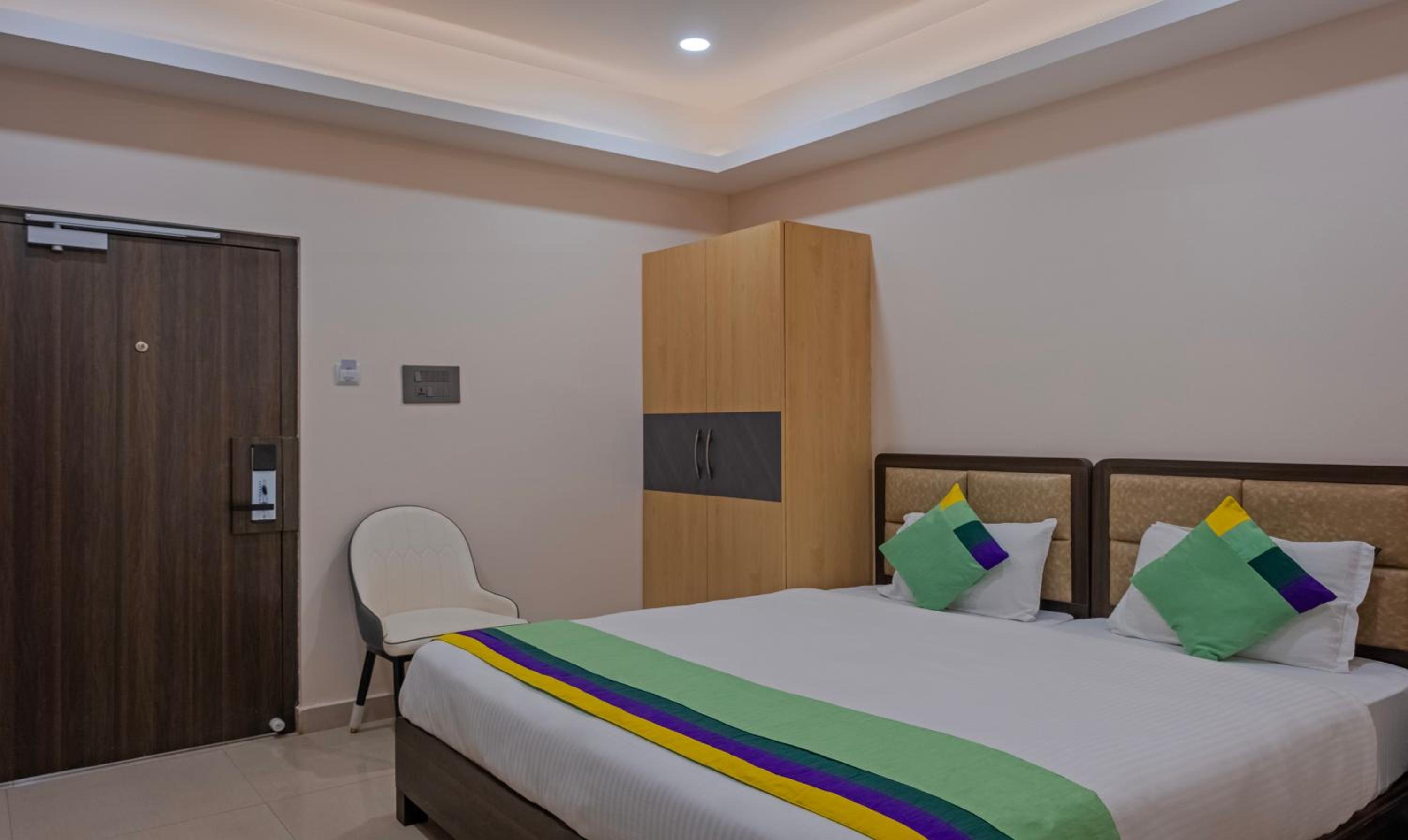 Standard Double Room - Photo 1