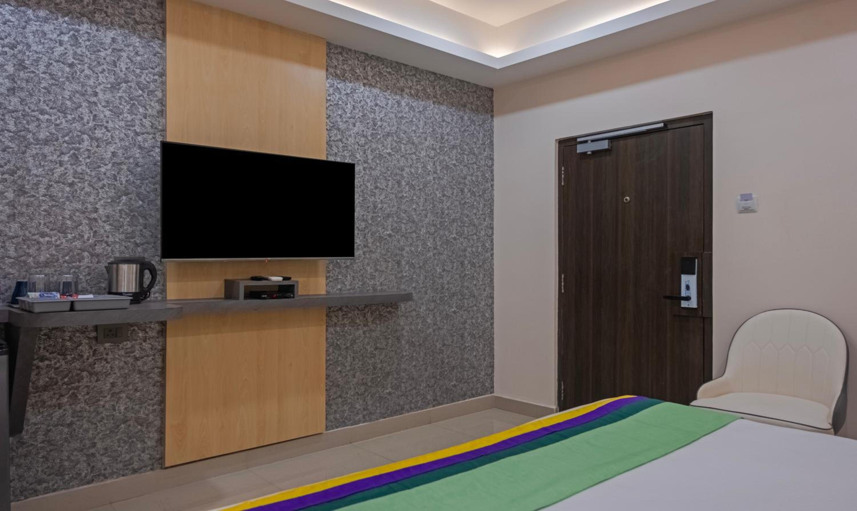 Standard Double Room - Photo 4