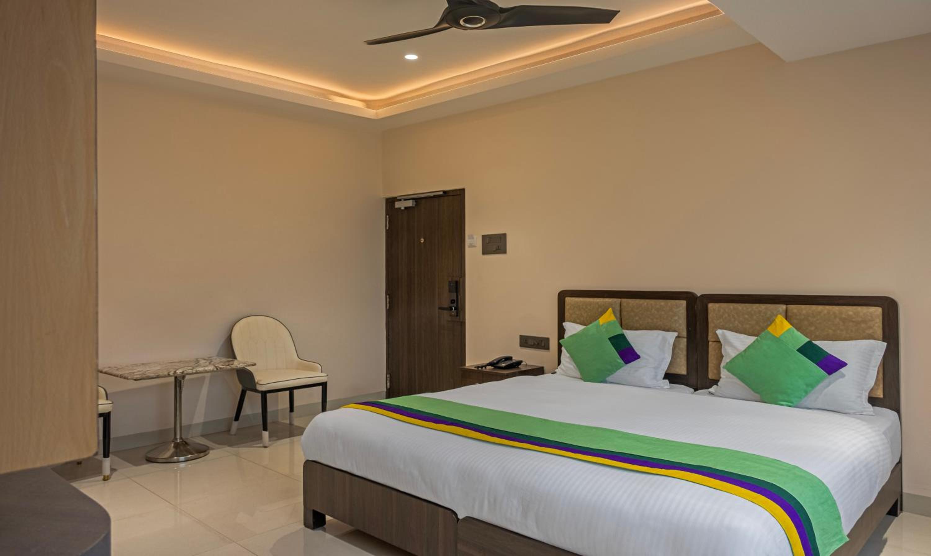 Deluxe Double Room - Photo 5