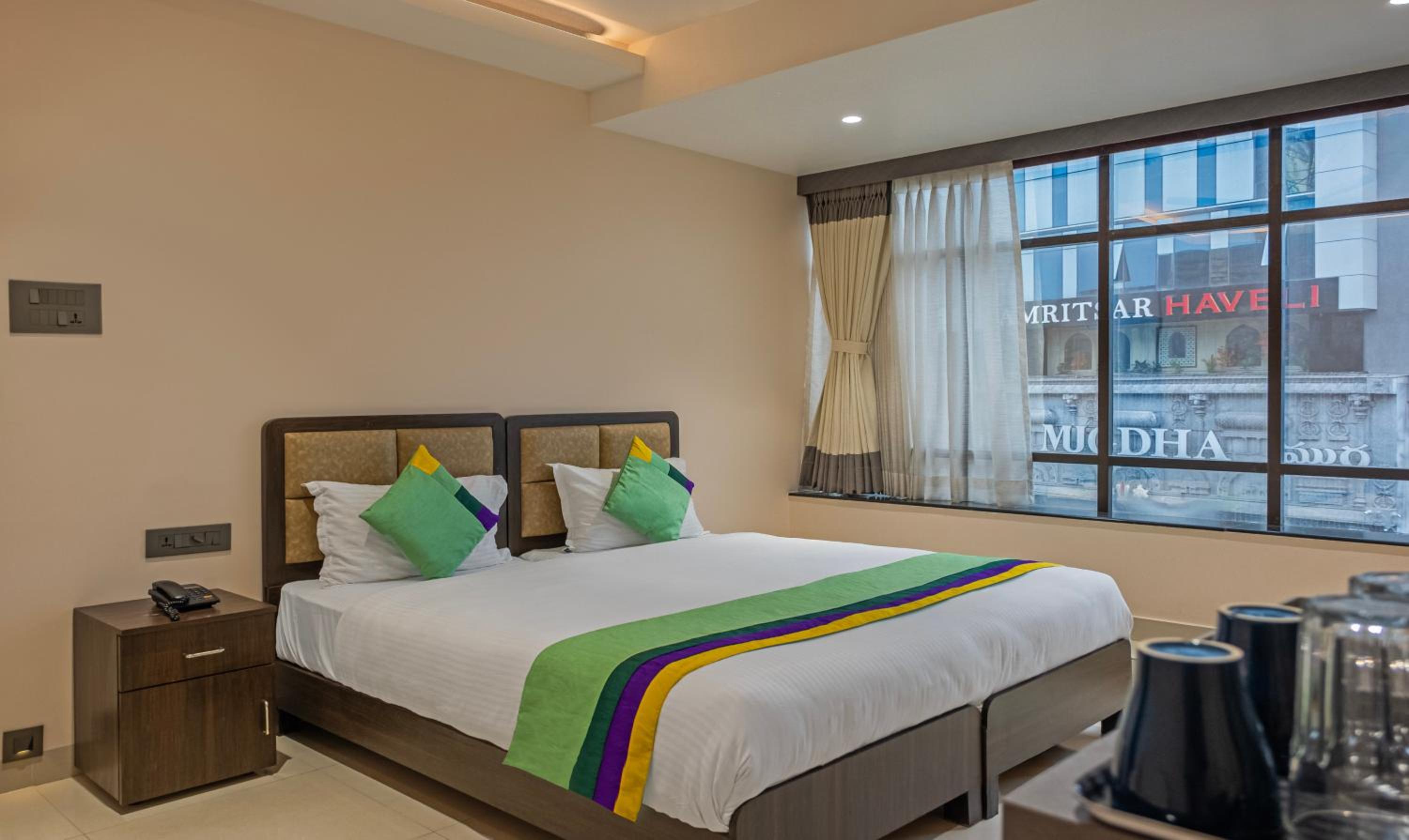 Deluxe Double Room - Photo 1