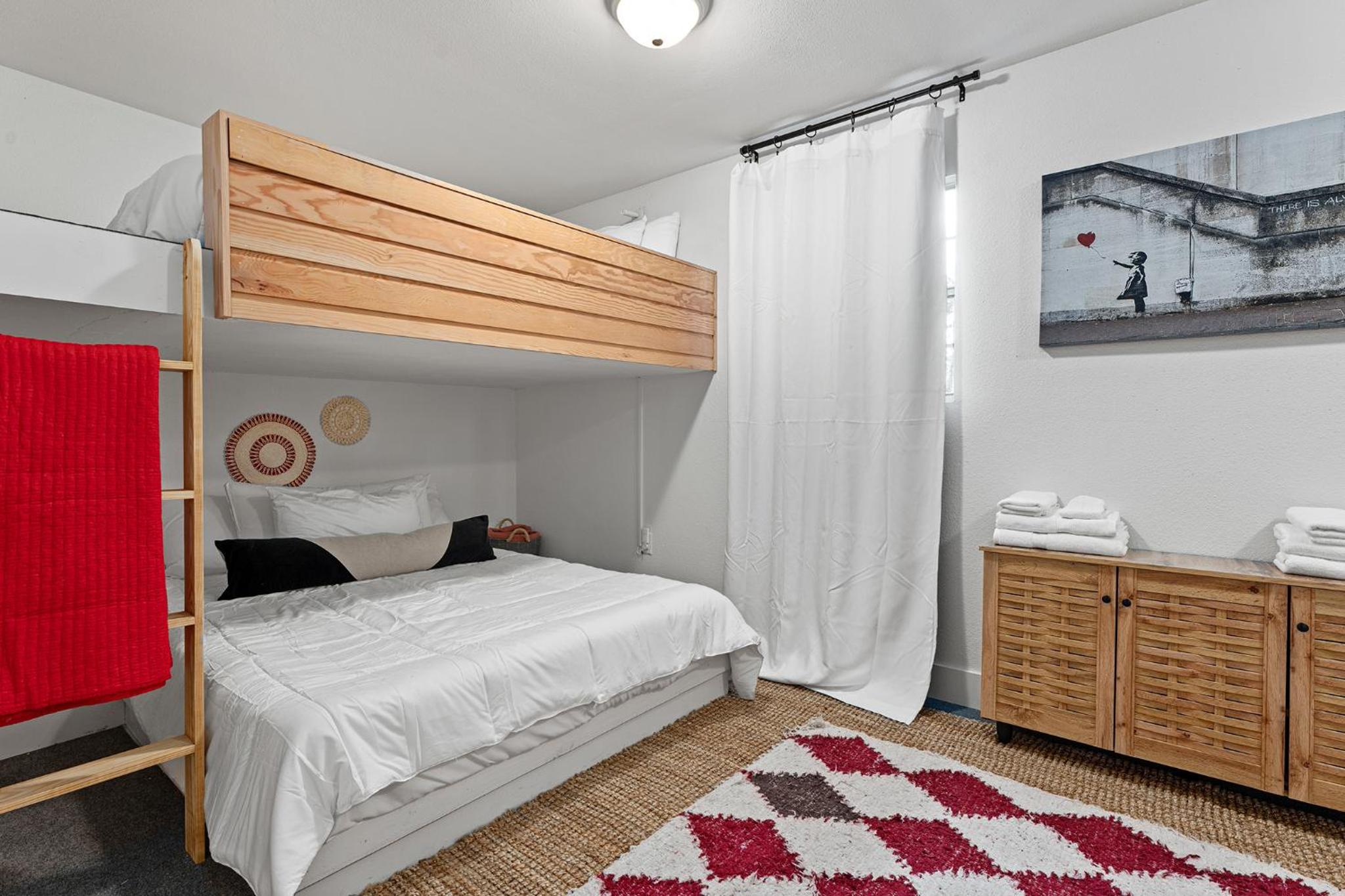 Vacation Home - Photo 23