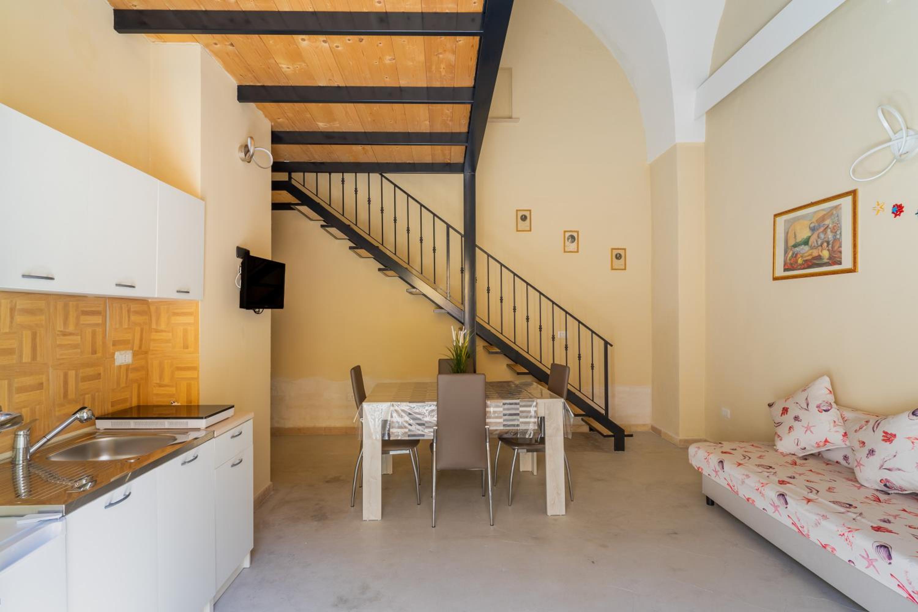 Superior One-Bedroom Apartment