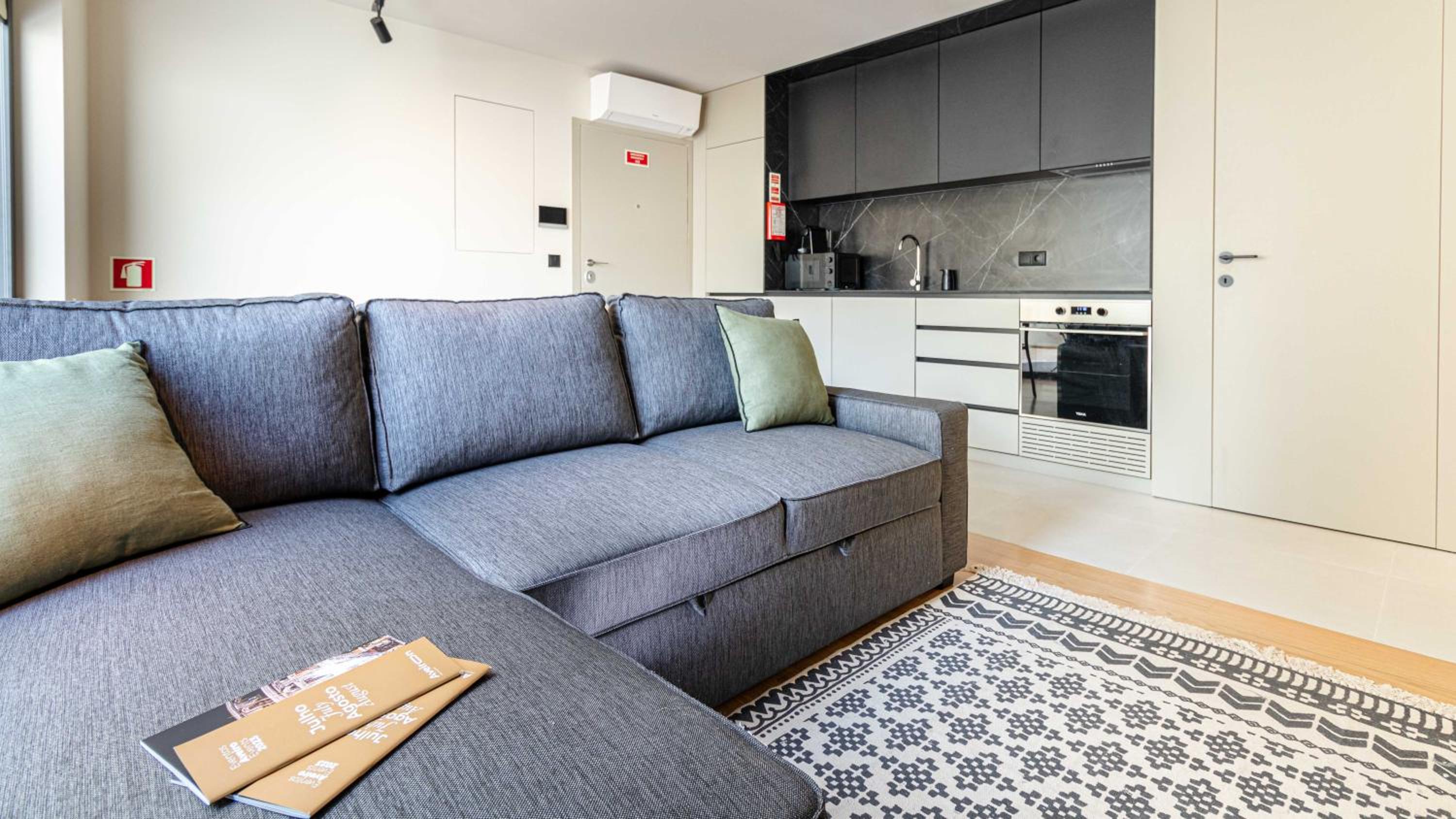 One-Bedroom Apartment photo 2