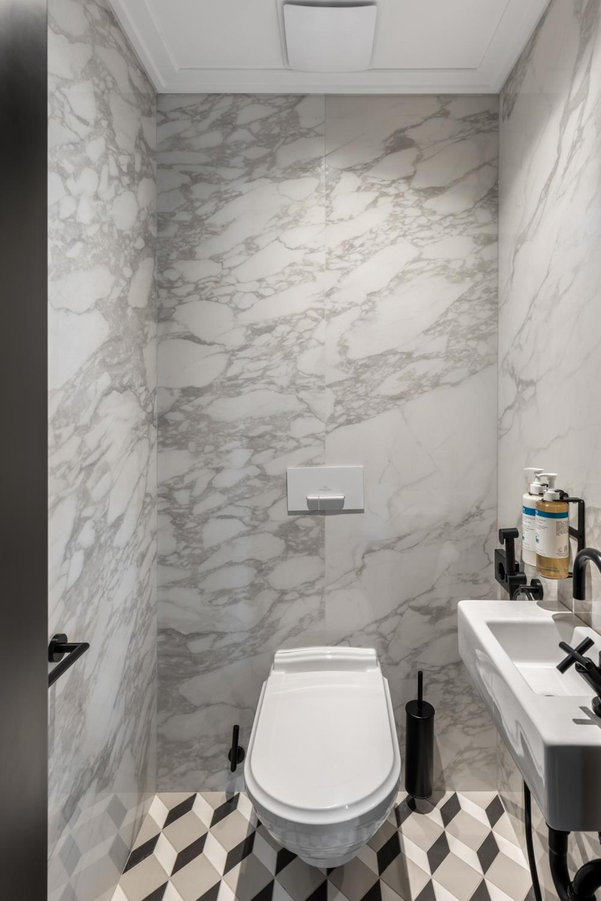 Extra Large Room with Sofa Bed