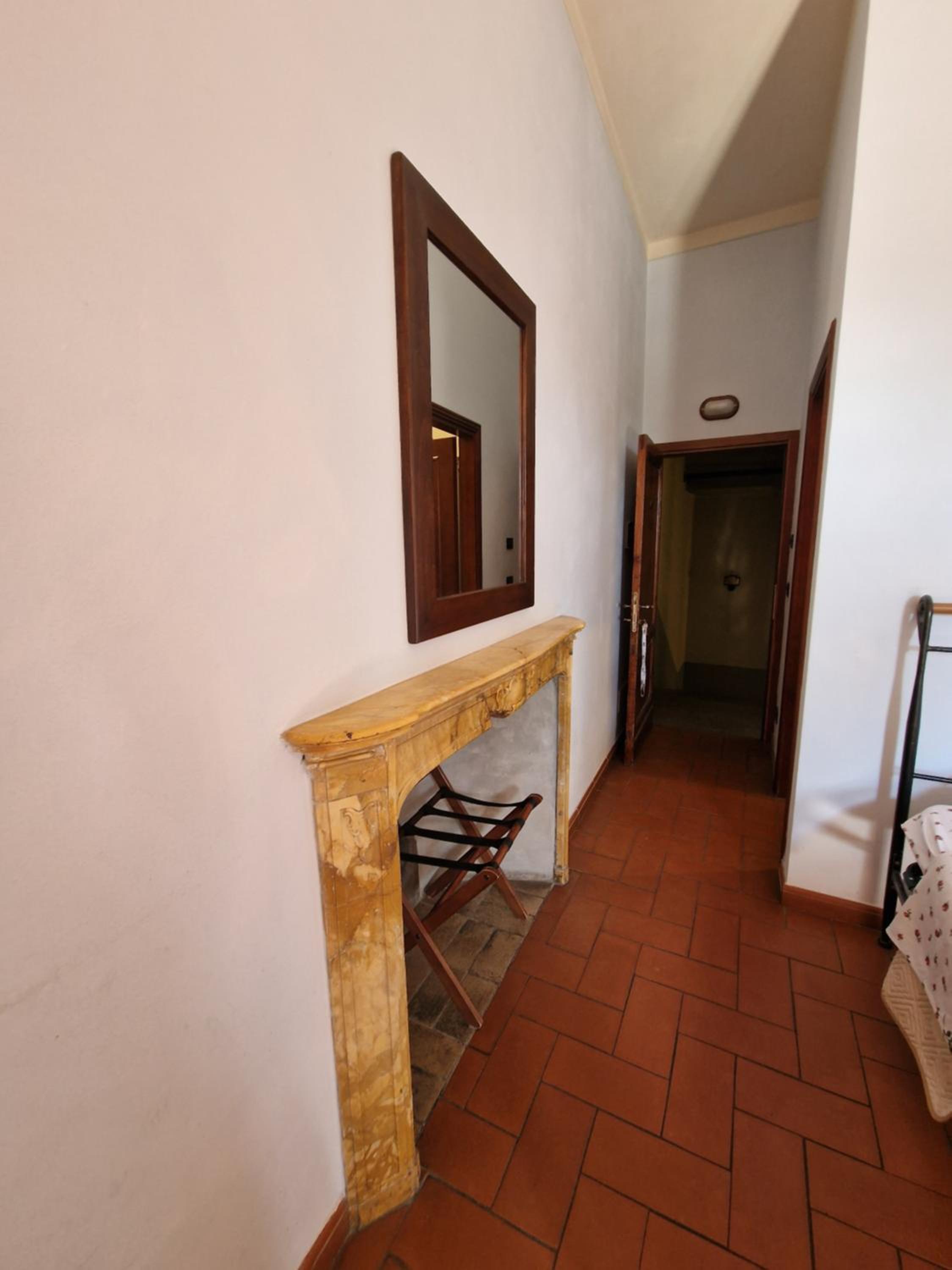 Classic Double Room - Photo 8
