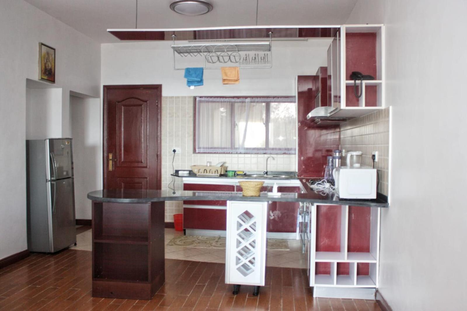 One-Bedroom Apartment - Photo 4