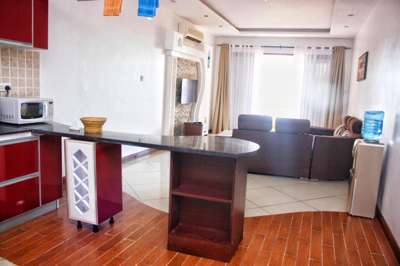 One-Bedroom Apartment - Photo 11