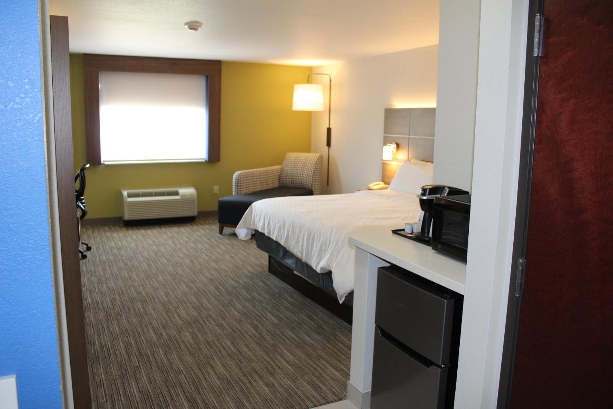 Standard King Room - Photo 1