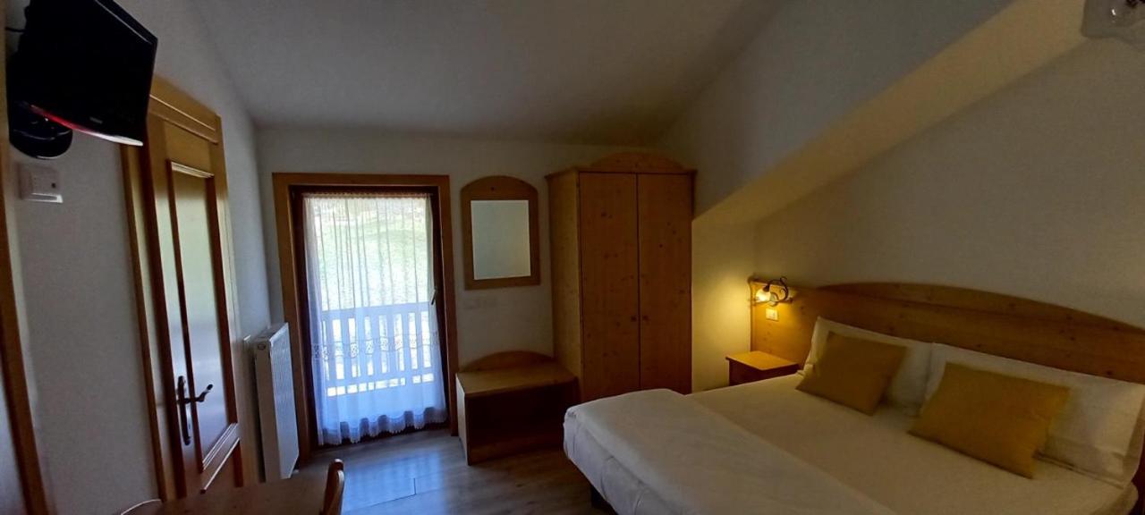 Double or Twin Room photo 1