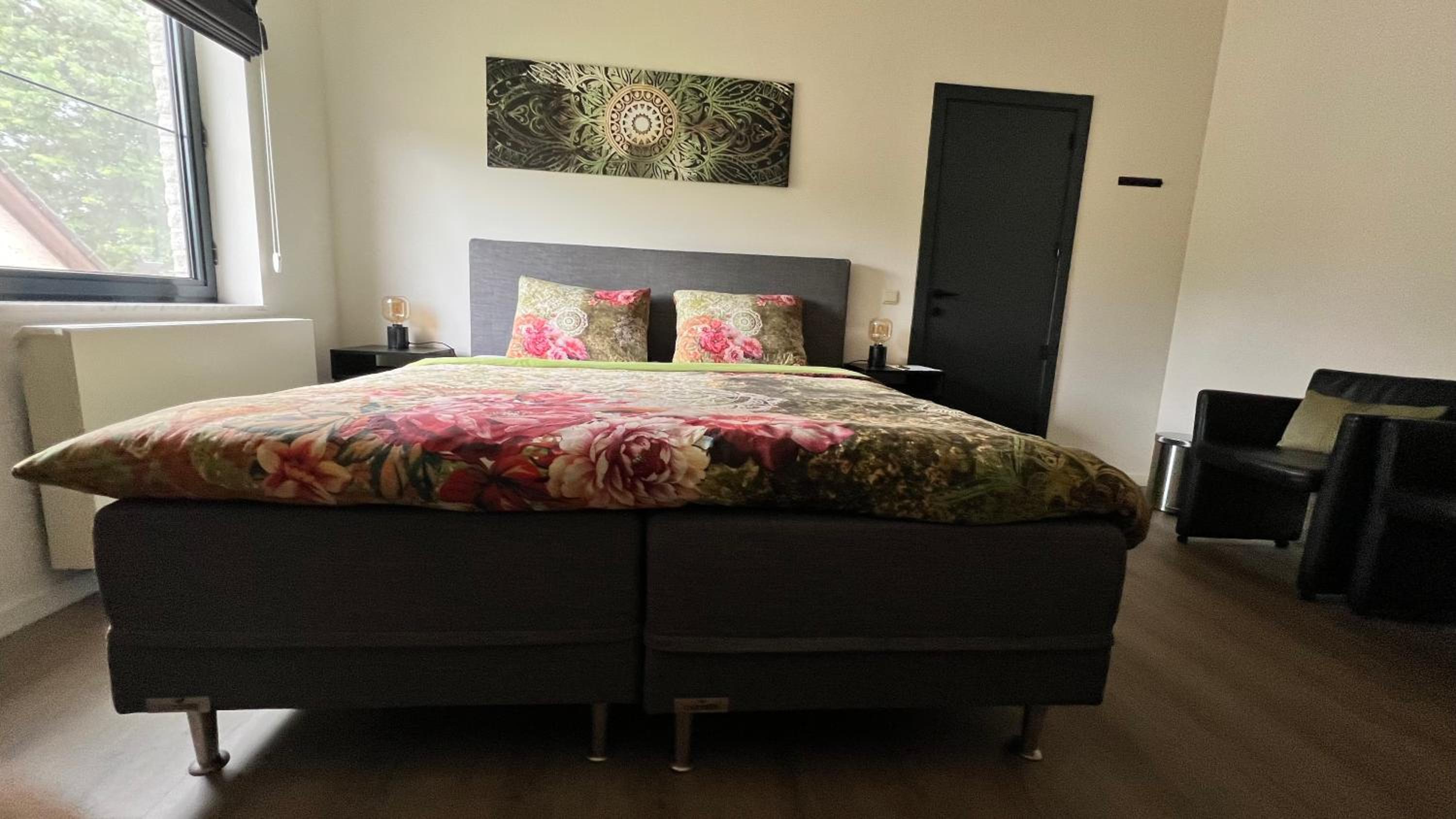 Standard King Room photo 1