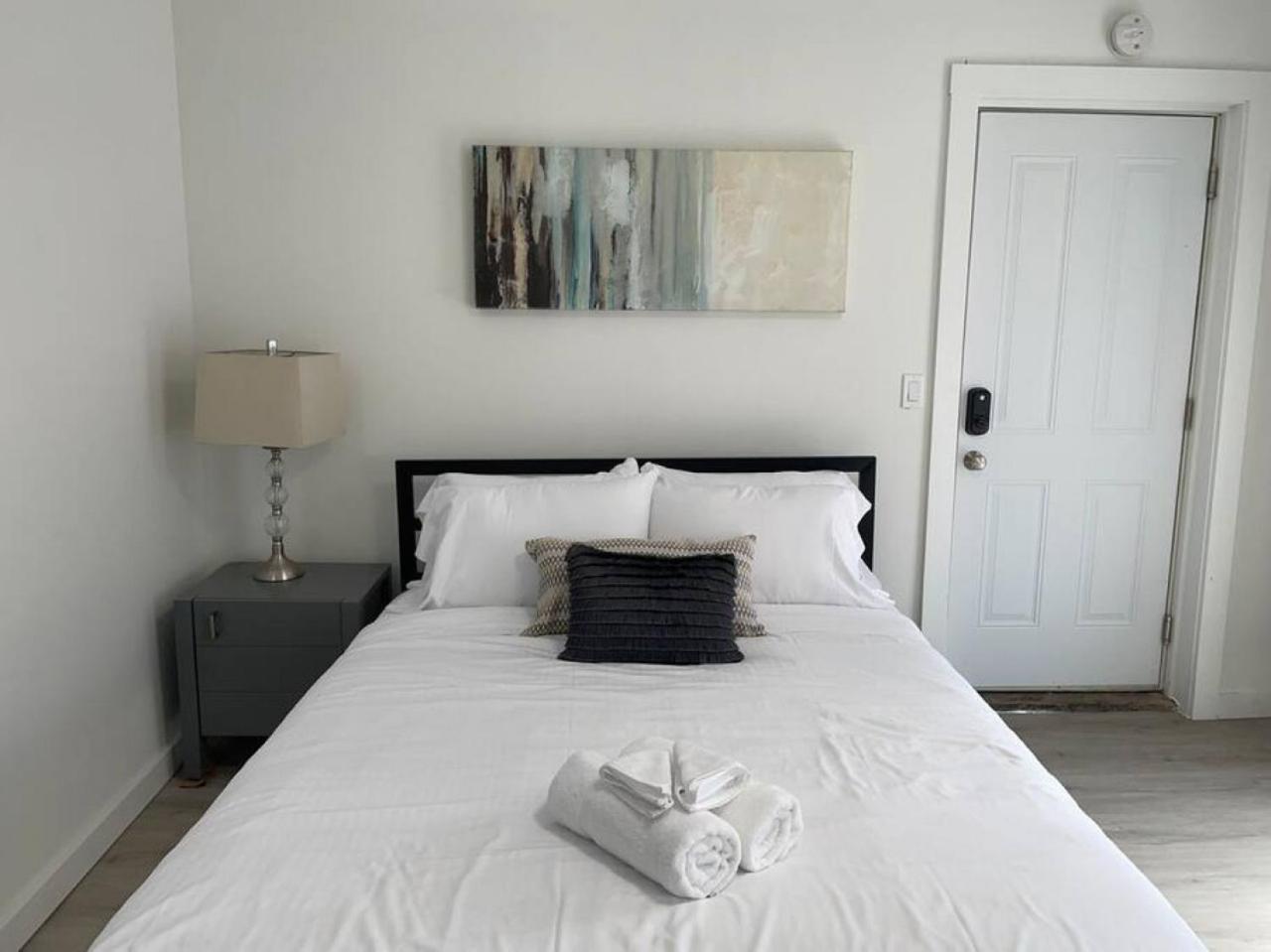 Apartment photo 2