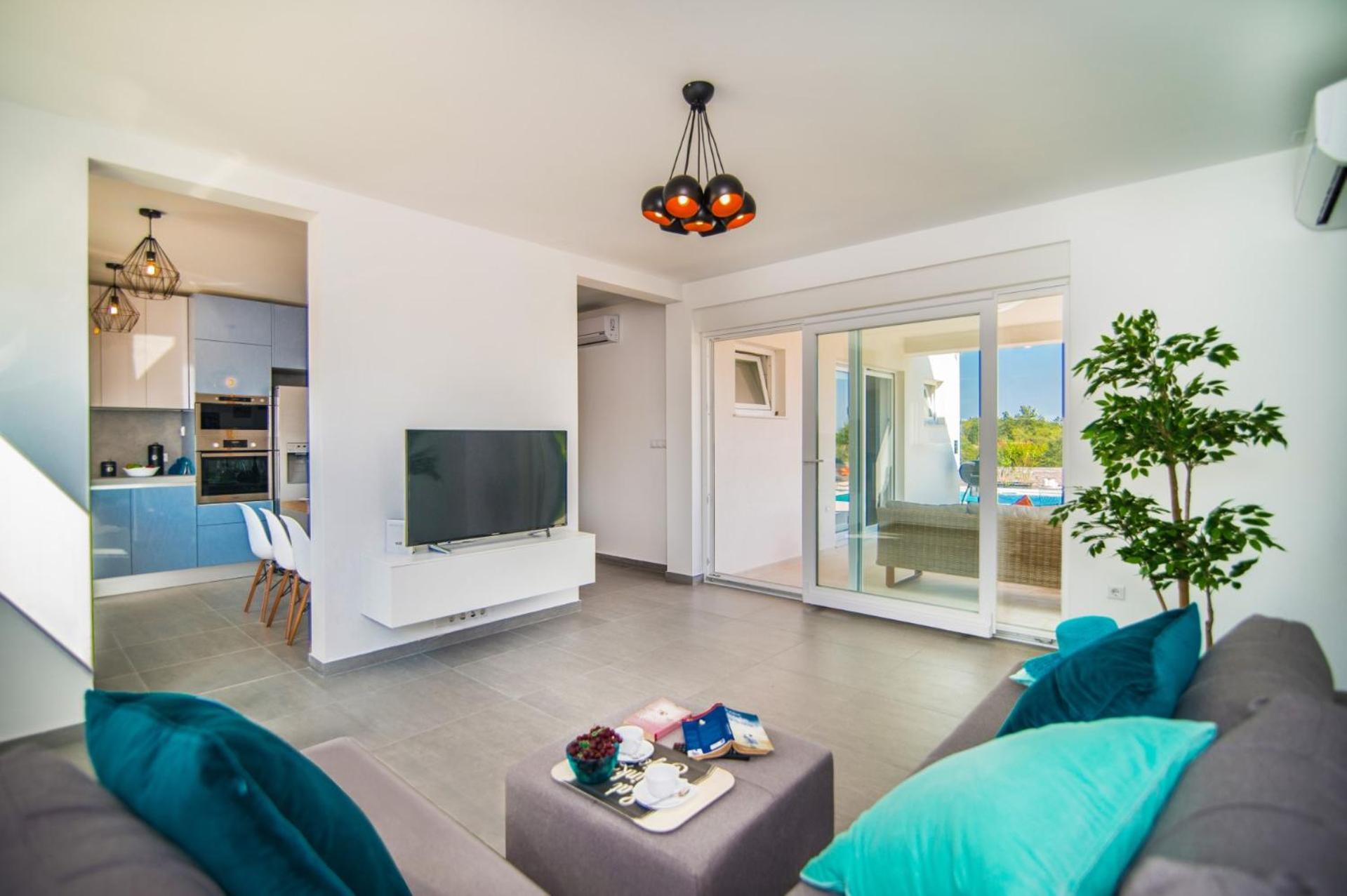 Villa photo 1