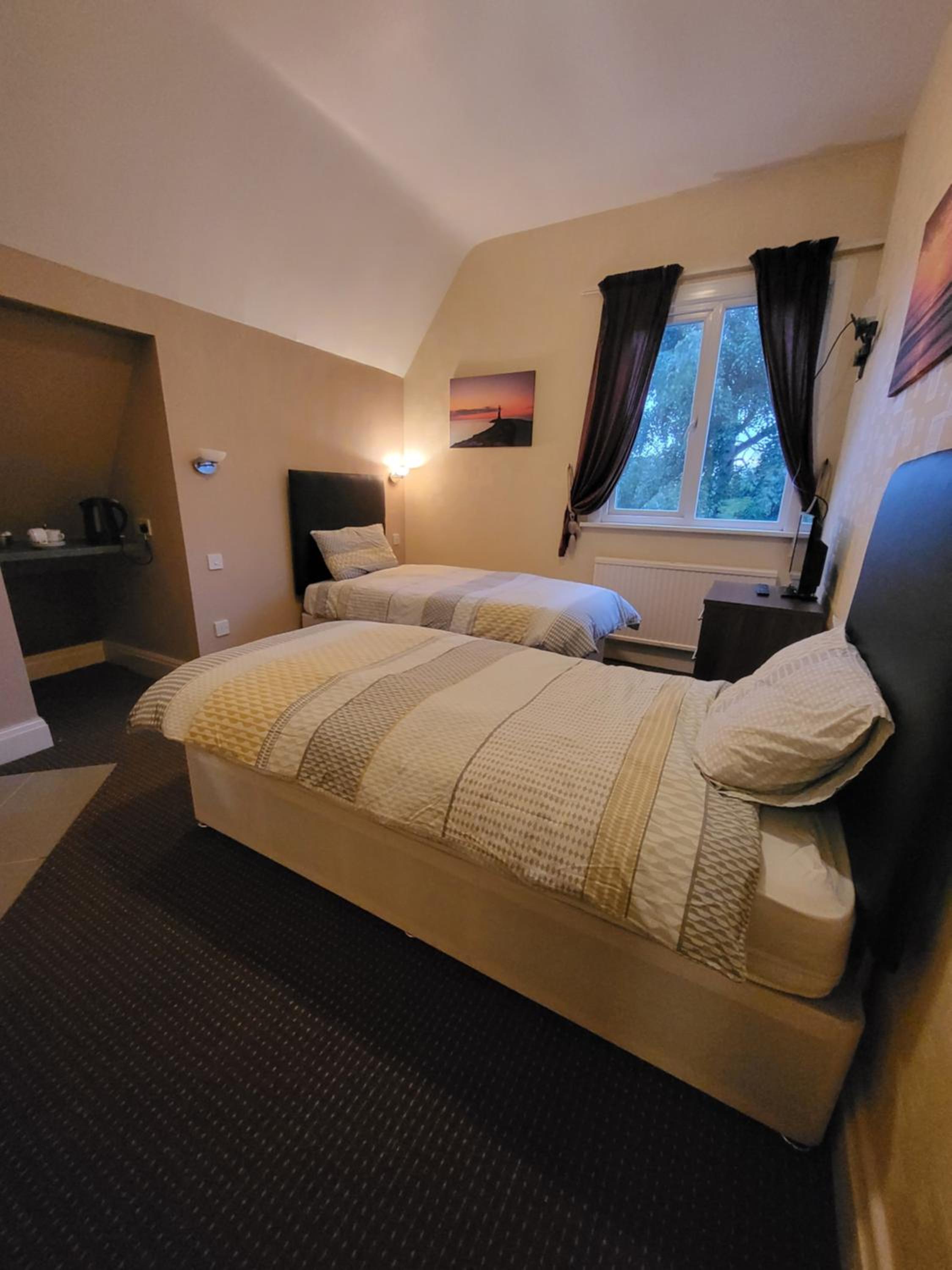 Budget Twin Room photo 1