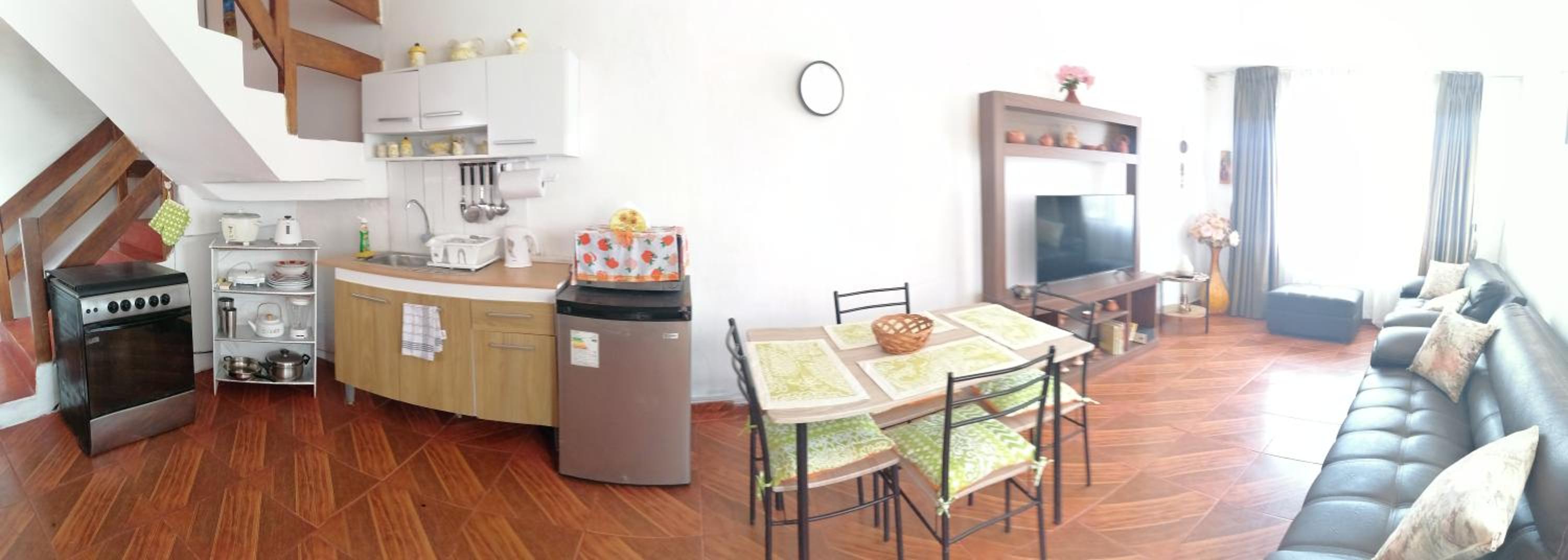 One-Bedroom Apartment photo 2