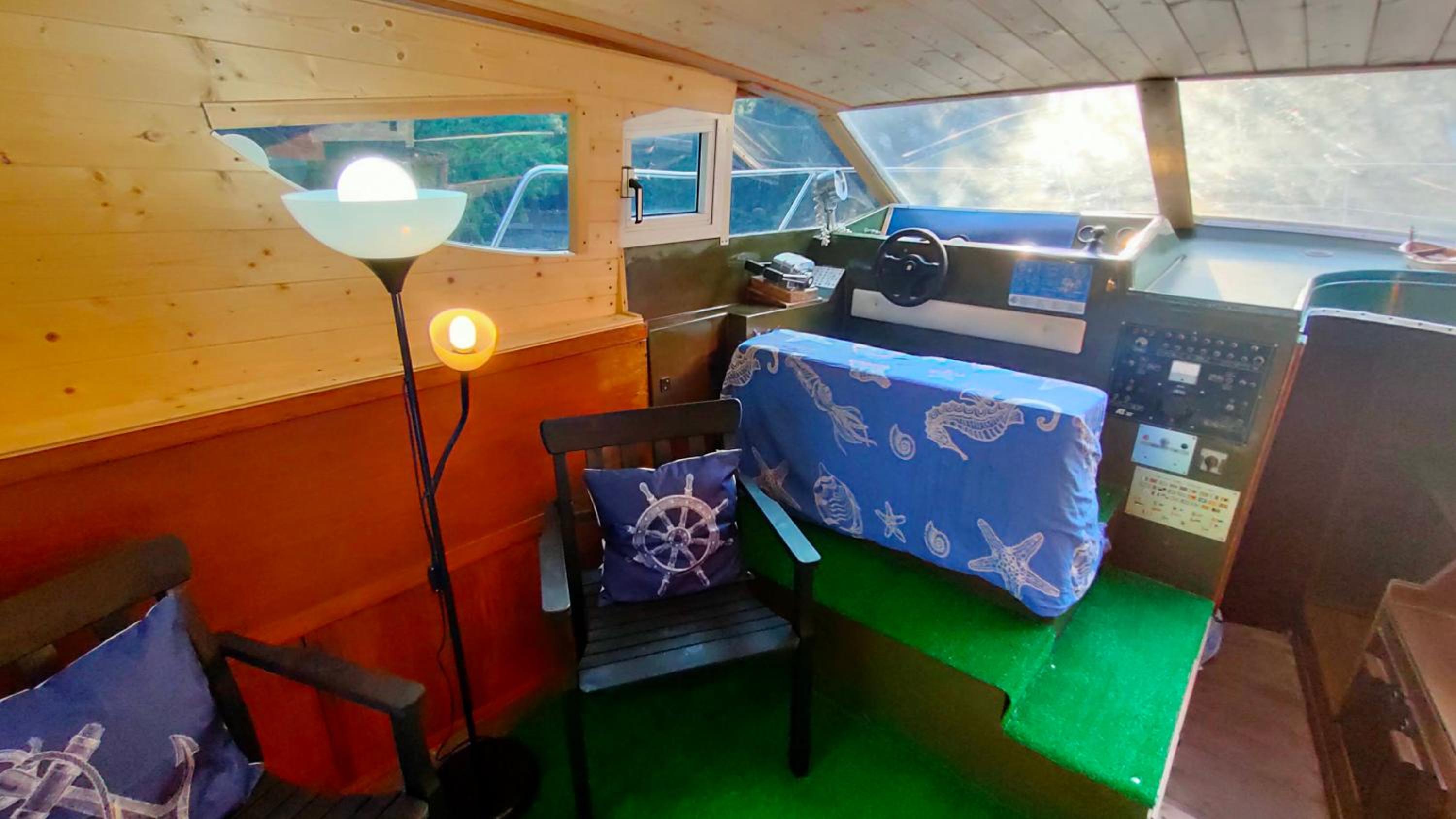 One-Bedroom Bungalow - Photo 6