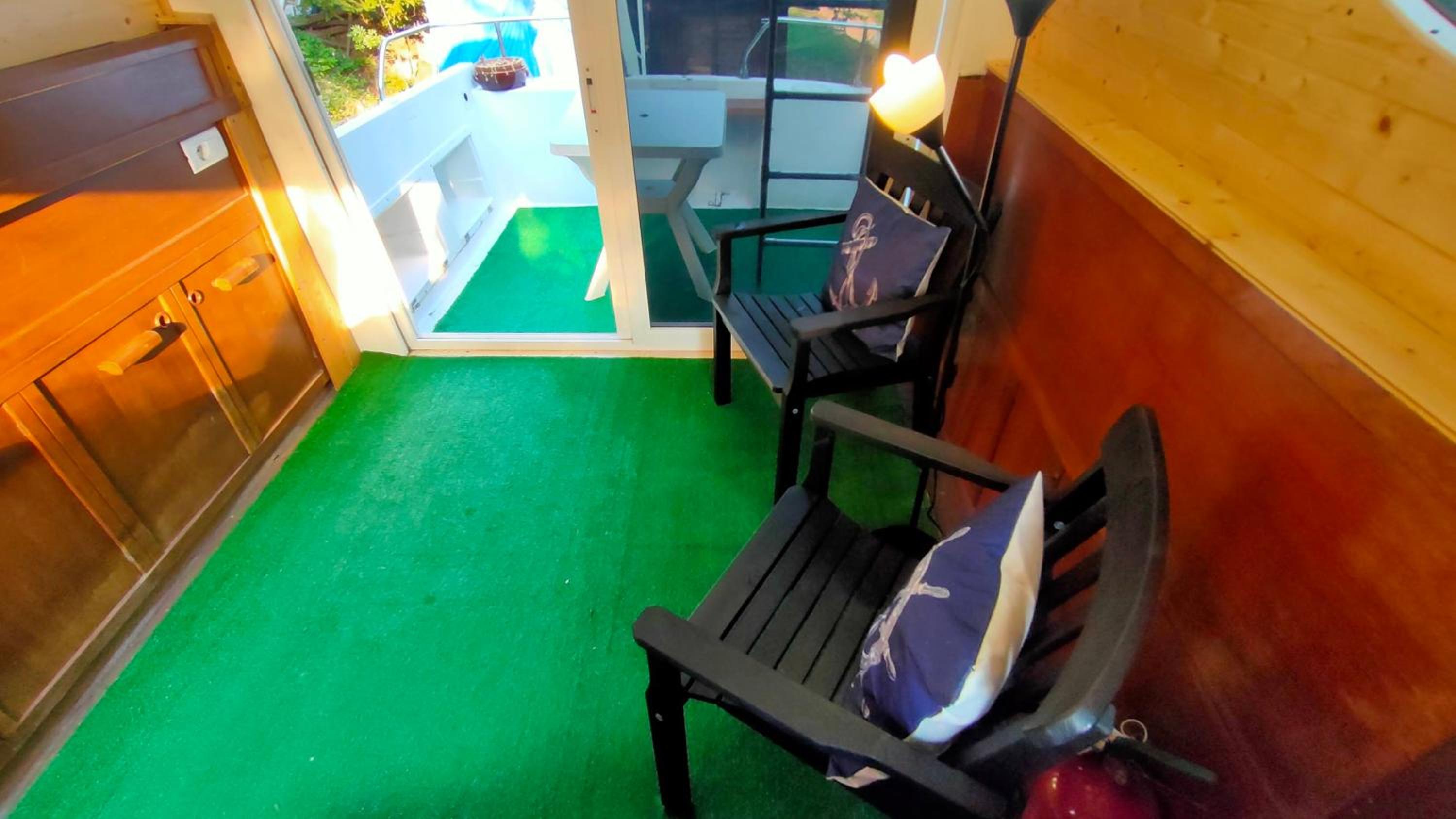 One-Bedroom Bungalow - Photo 10