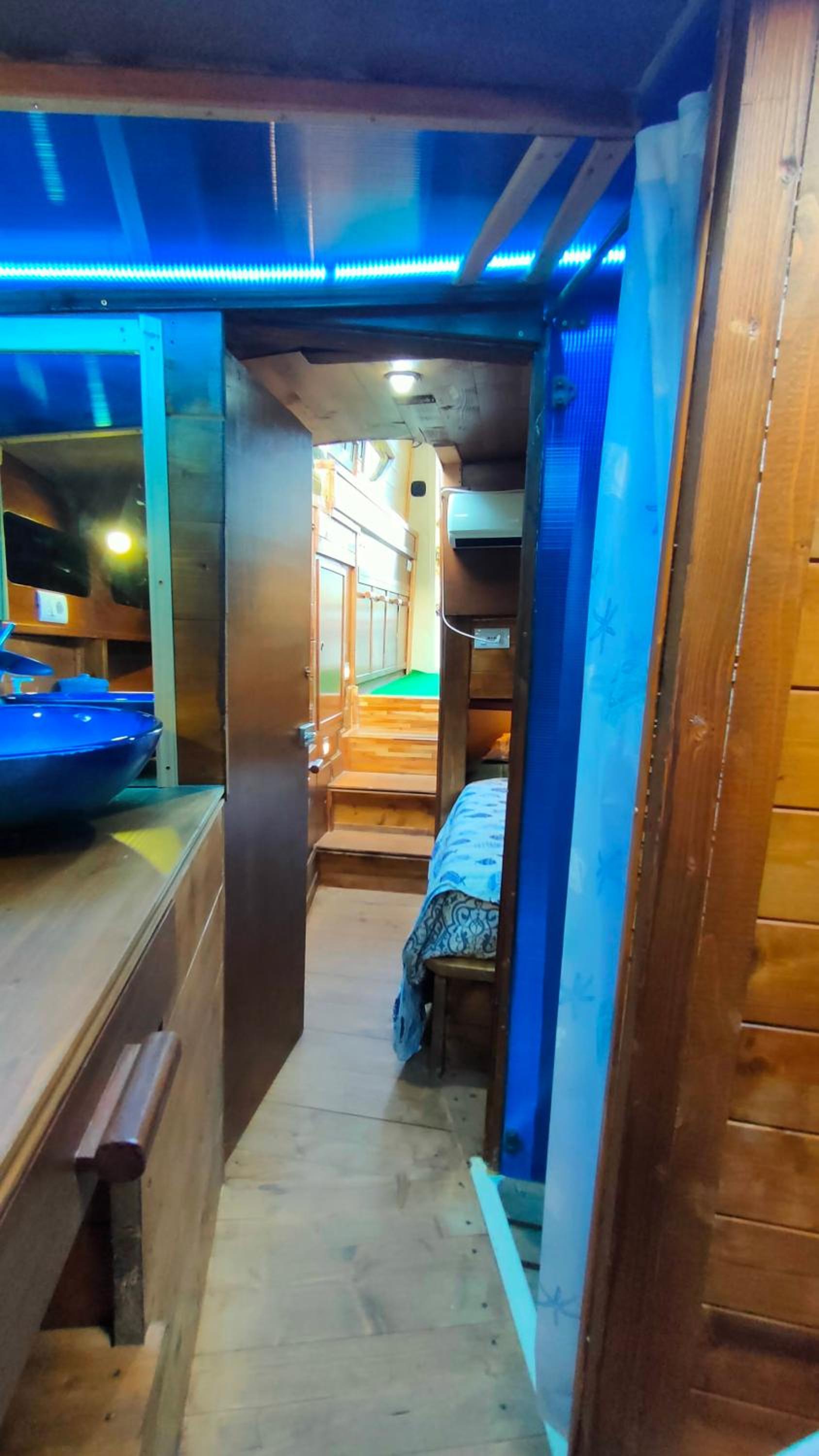 One-Bedroom Bungalow - Photo 1