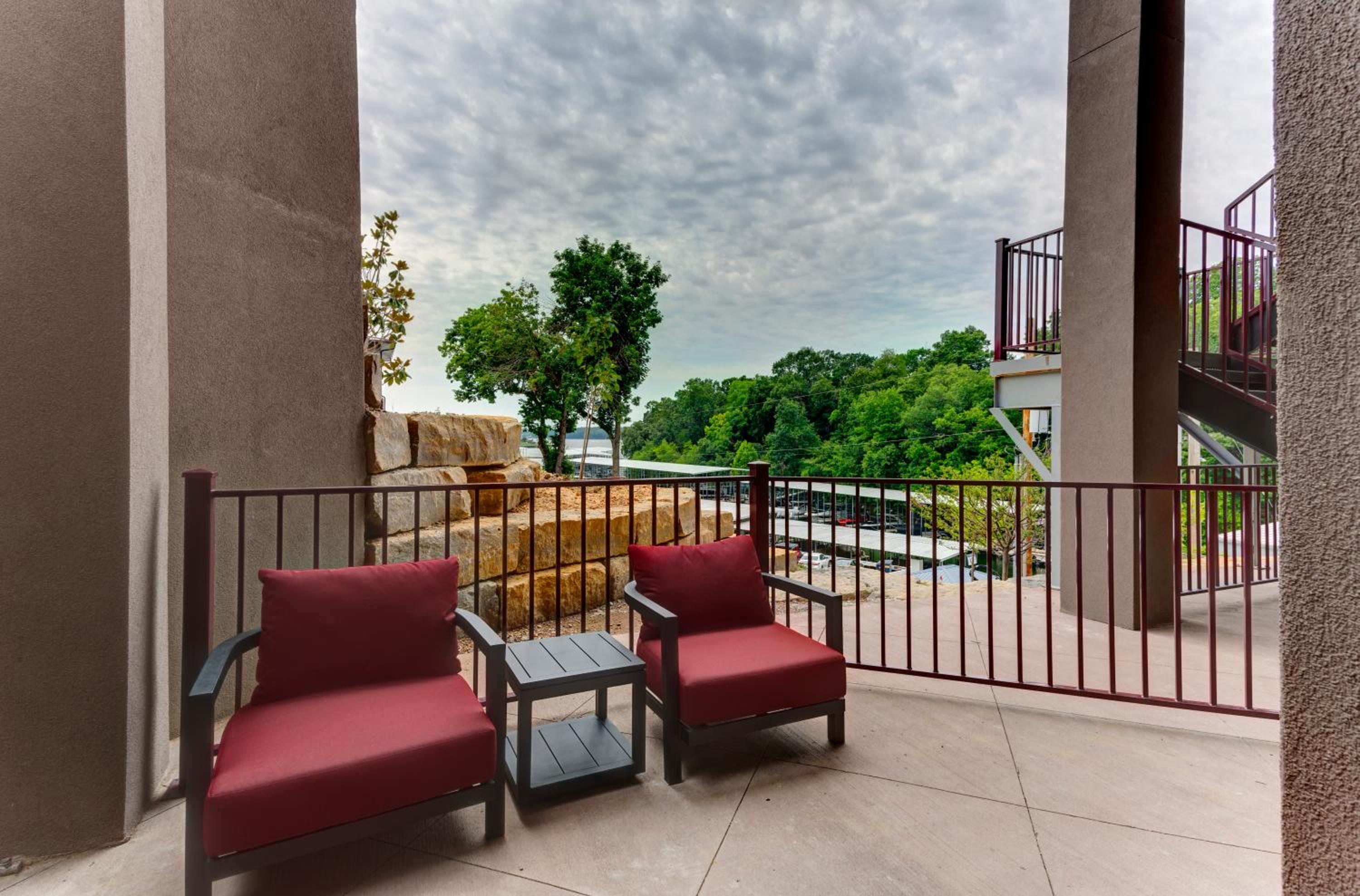 Townhouse Lakeview Executive Suite with Patio - Photo 11