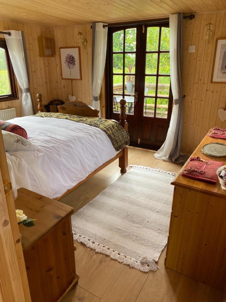 One-Bedroom House photo 2