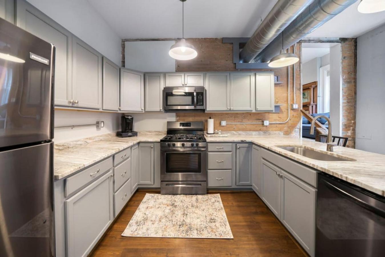 Apartment photo 1