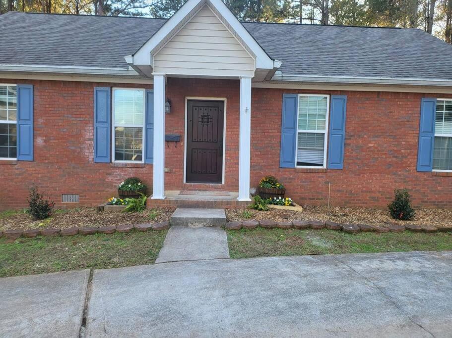 Two-Bedroom House photo 2