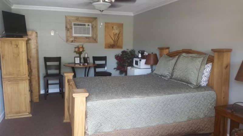 Deluxe Queen Room photo 3