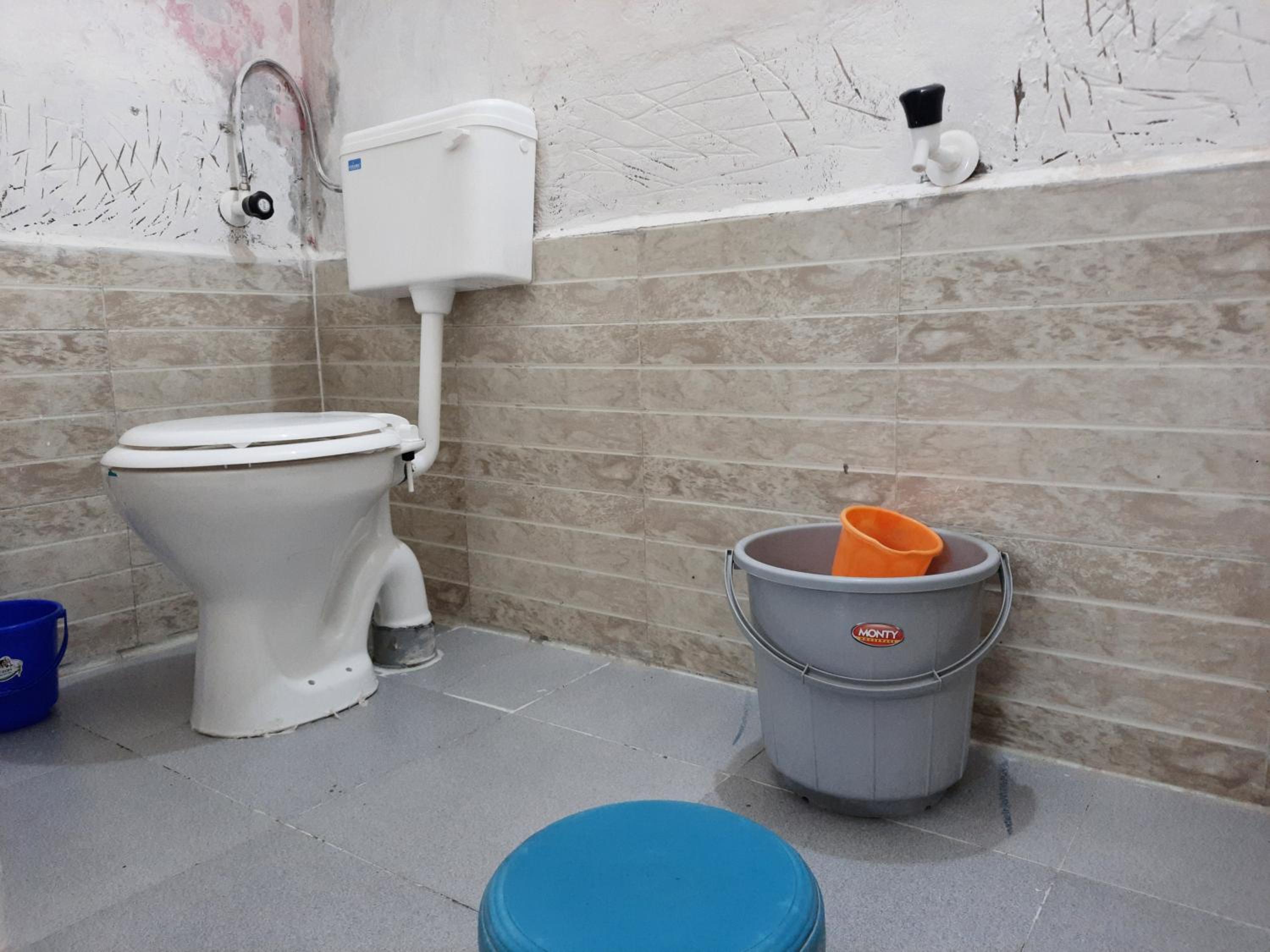 Quadruple Room with Private Bathroom photo 2