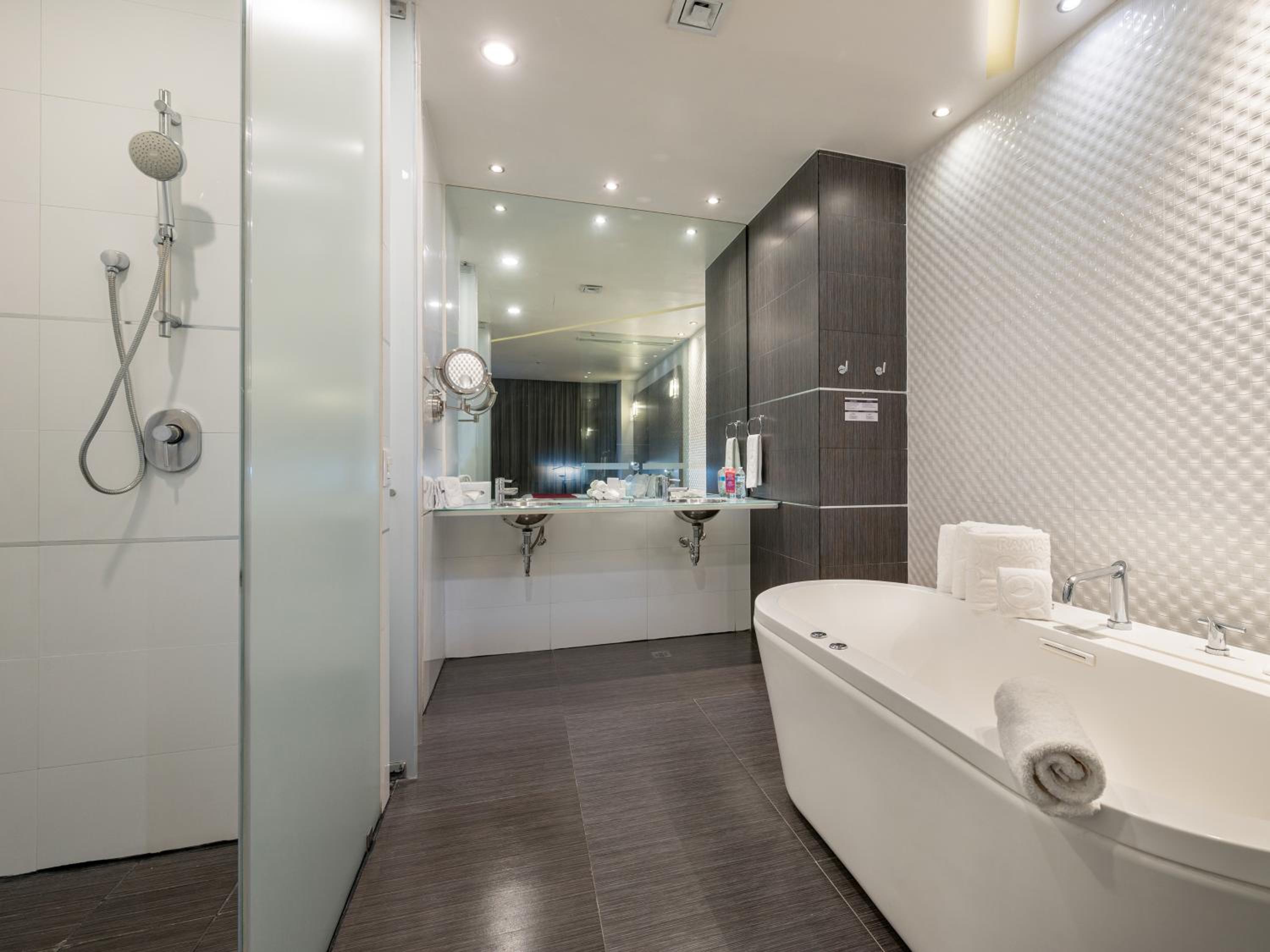 King Suite photo 2