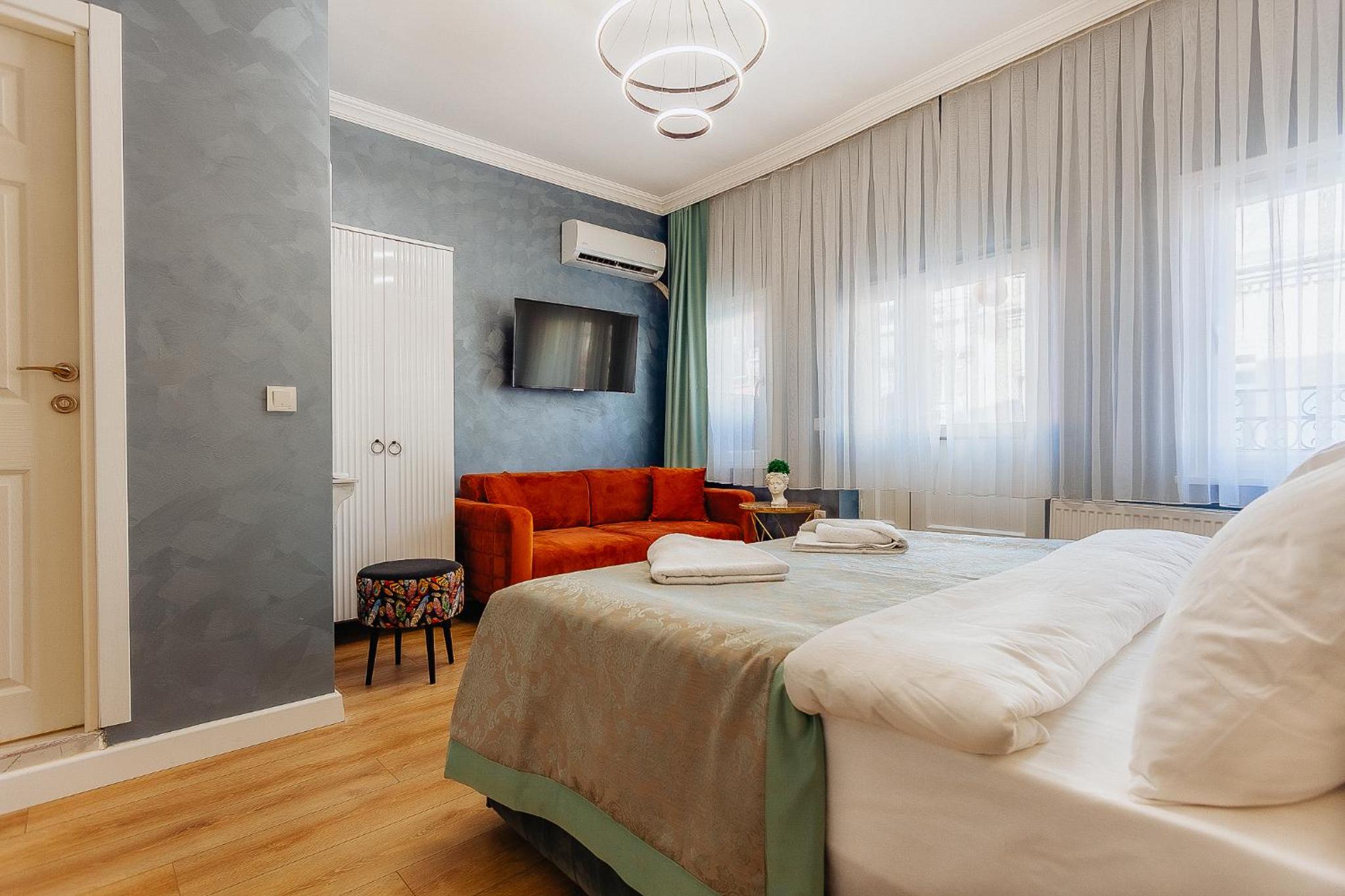 Triple Room with Balcony photo 3