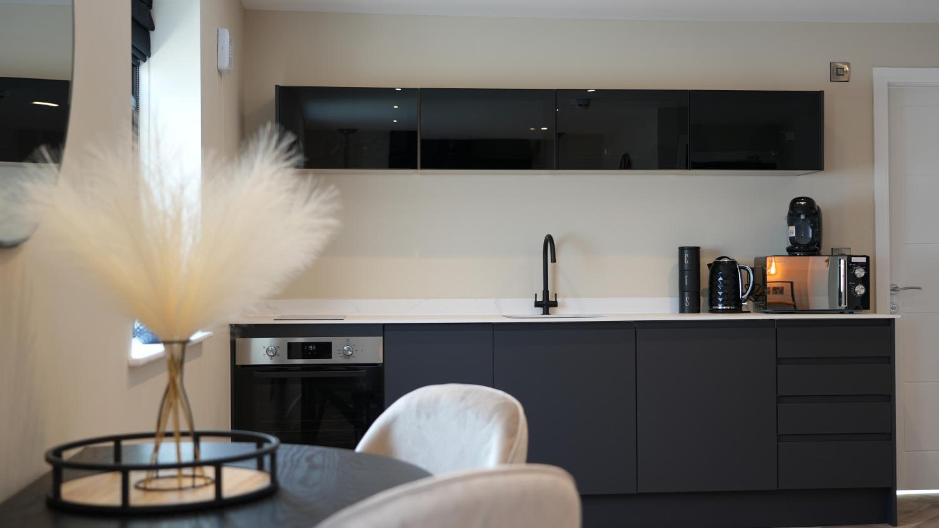 Studio Apartment - Photo 3
