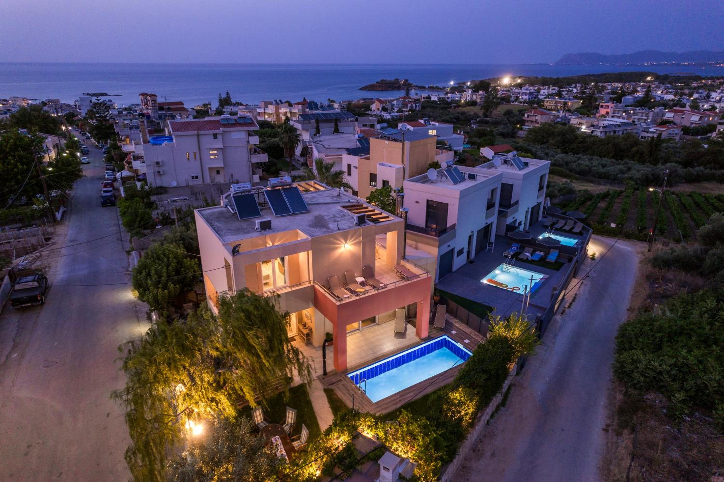 Villa photo 2
