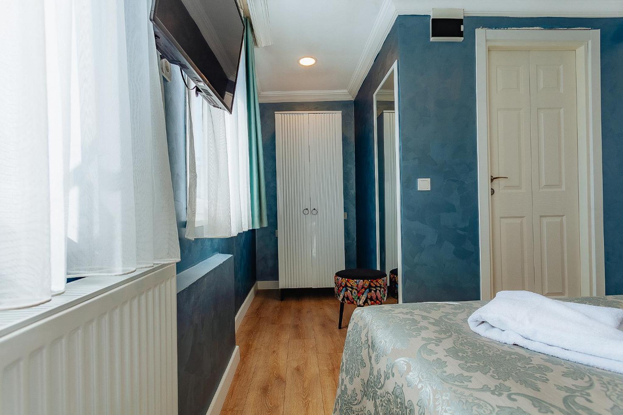 Economy Double Room photo 3