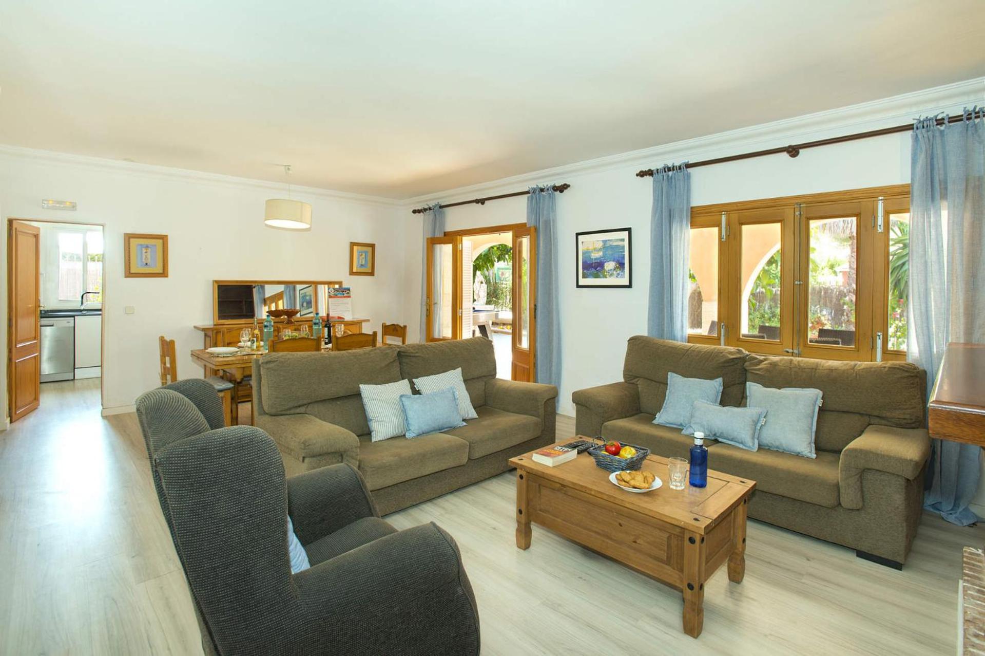 Villa de Cuatro Habitaciones