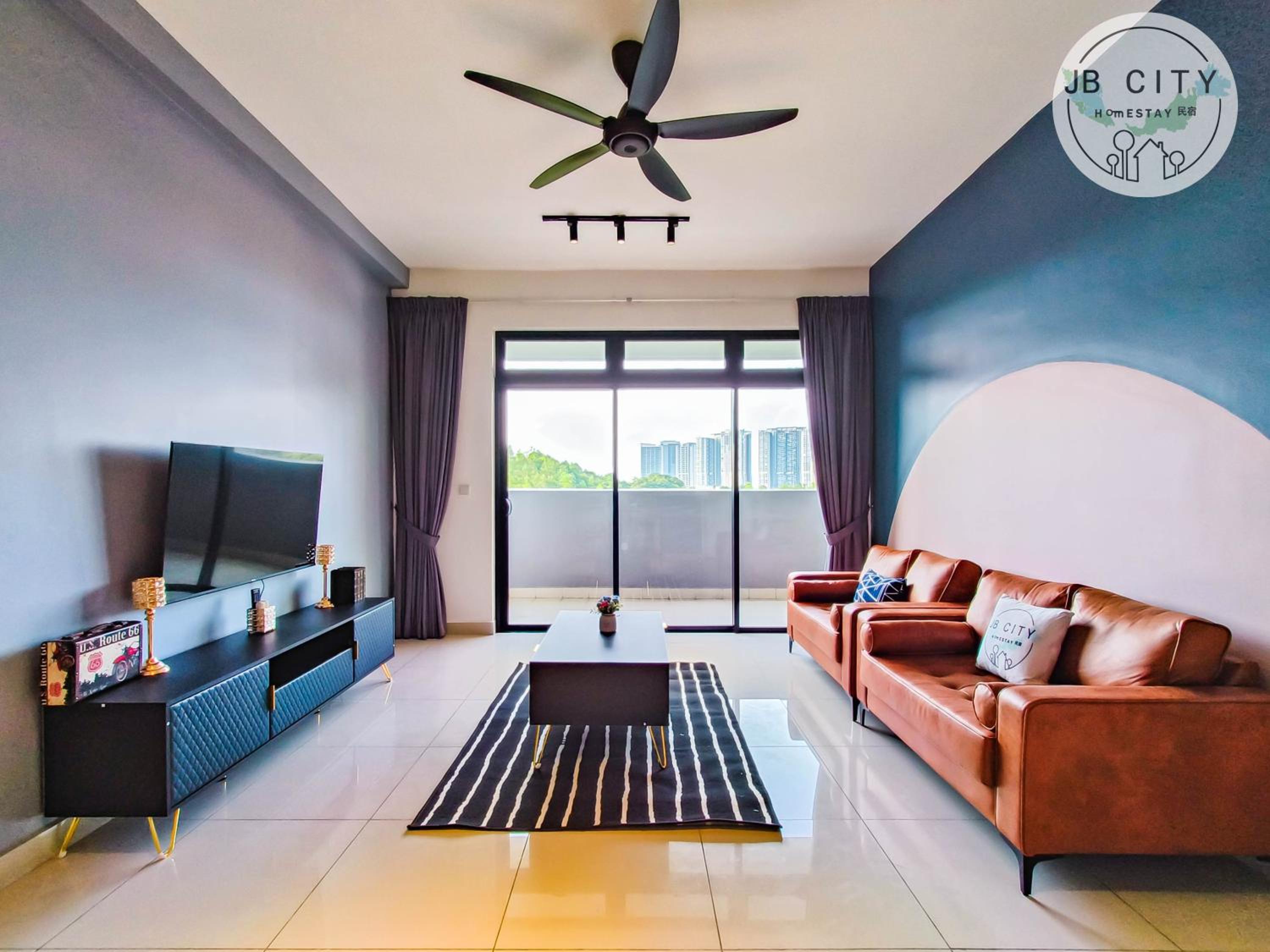 Suite with Balcony - Photo 5