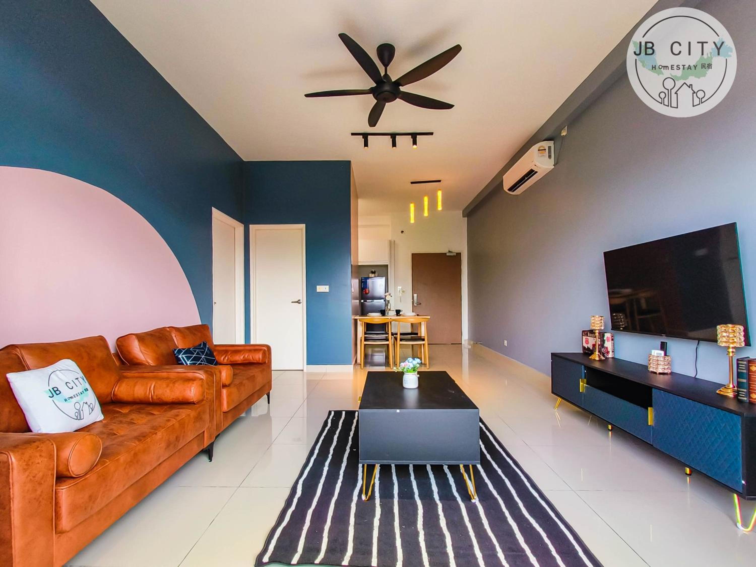 Suite with Balcony - Photo 4