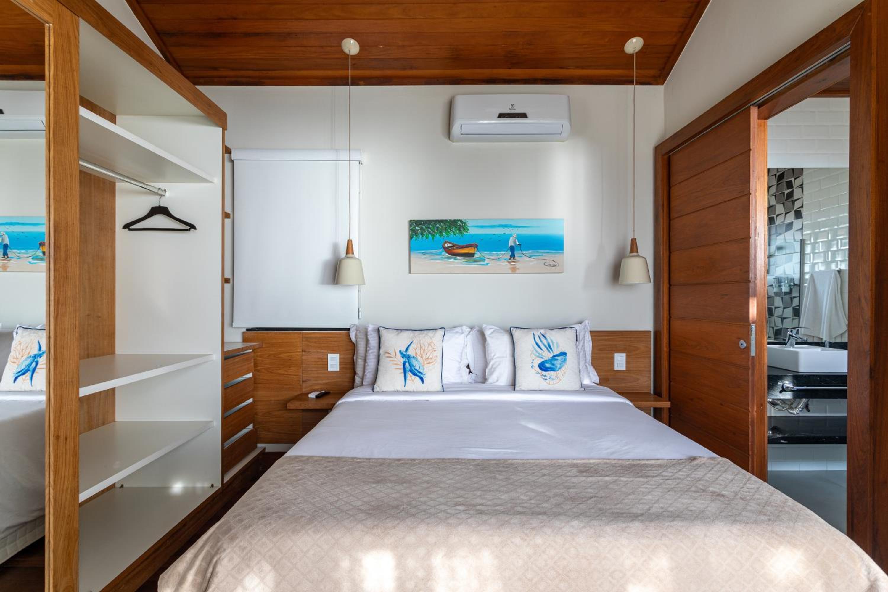 Deluxe Double Room with Balcony and Sea View photo 1