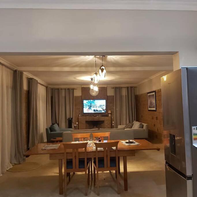 Three-Bedroom House photo 1