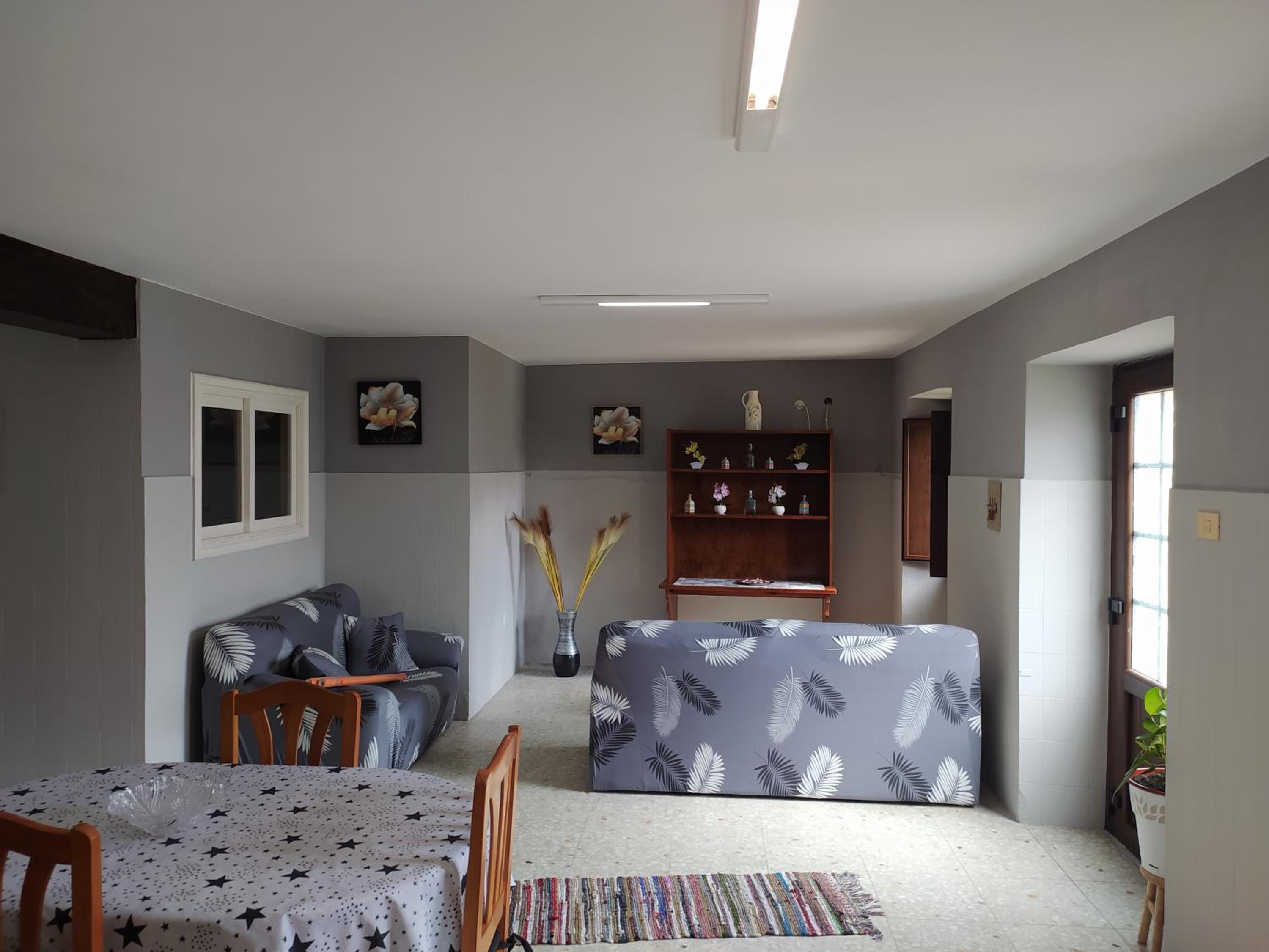 Four-Bedroom House photo 2