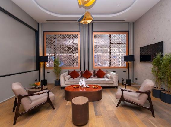 One-Bedroom Loft Apartment with Balcony photo 3
