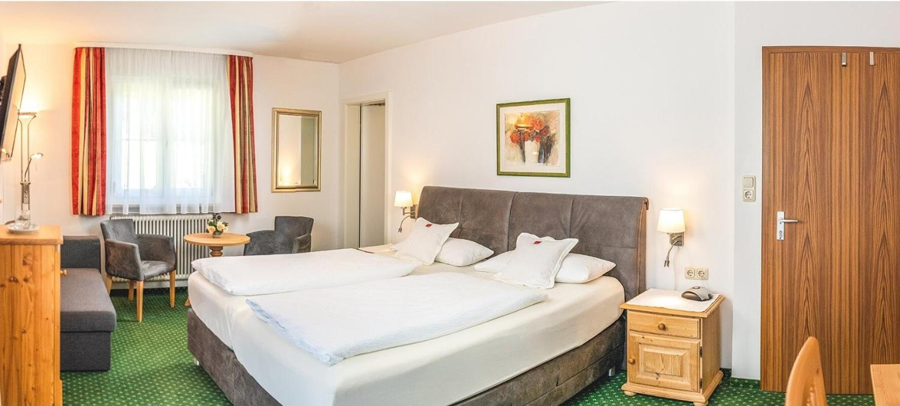 Junior Suite with Balcony photo 3
