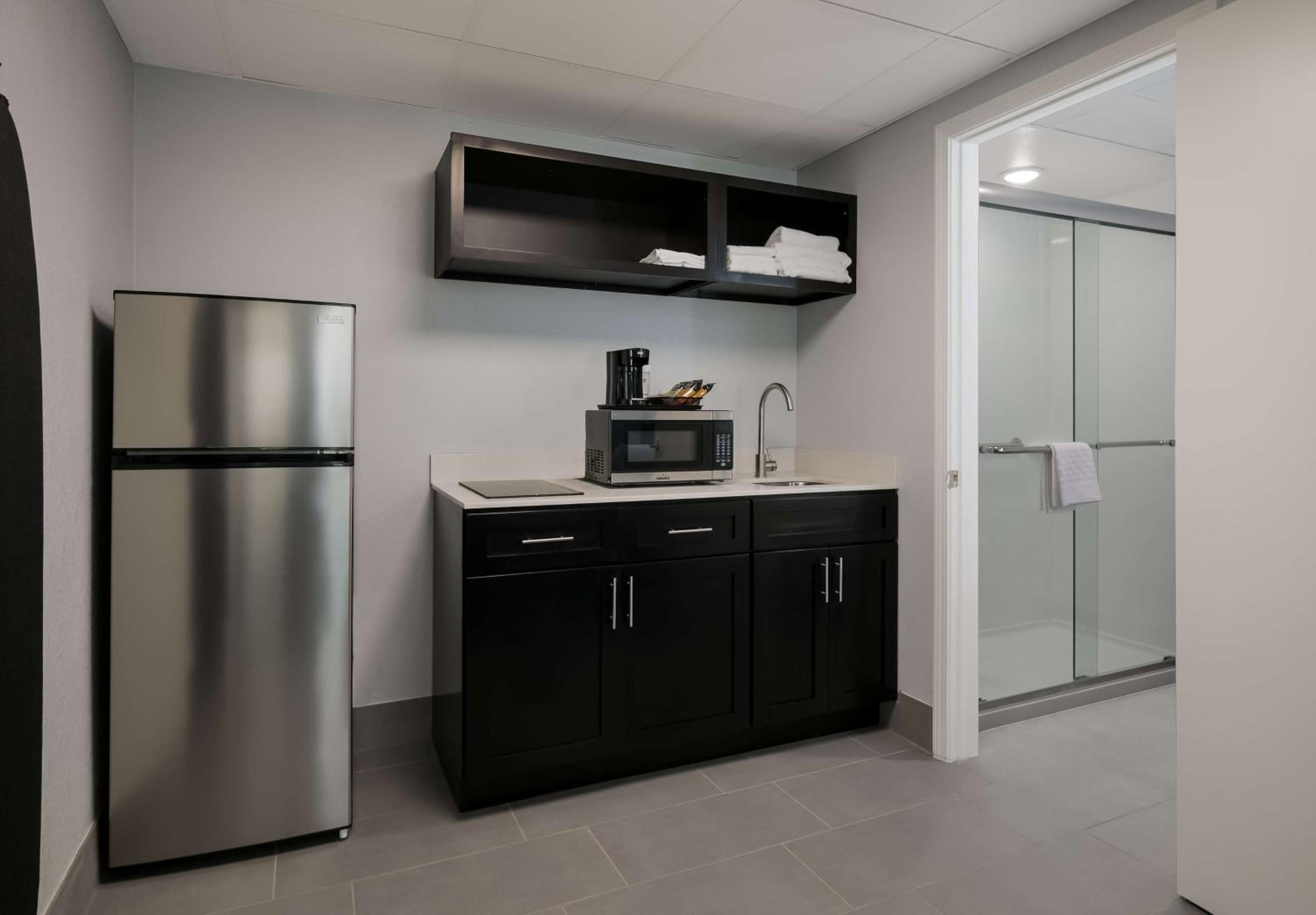 King Rom with Kitchenette - Non-Smoking - Photo 2