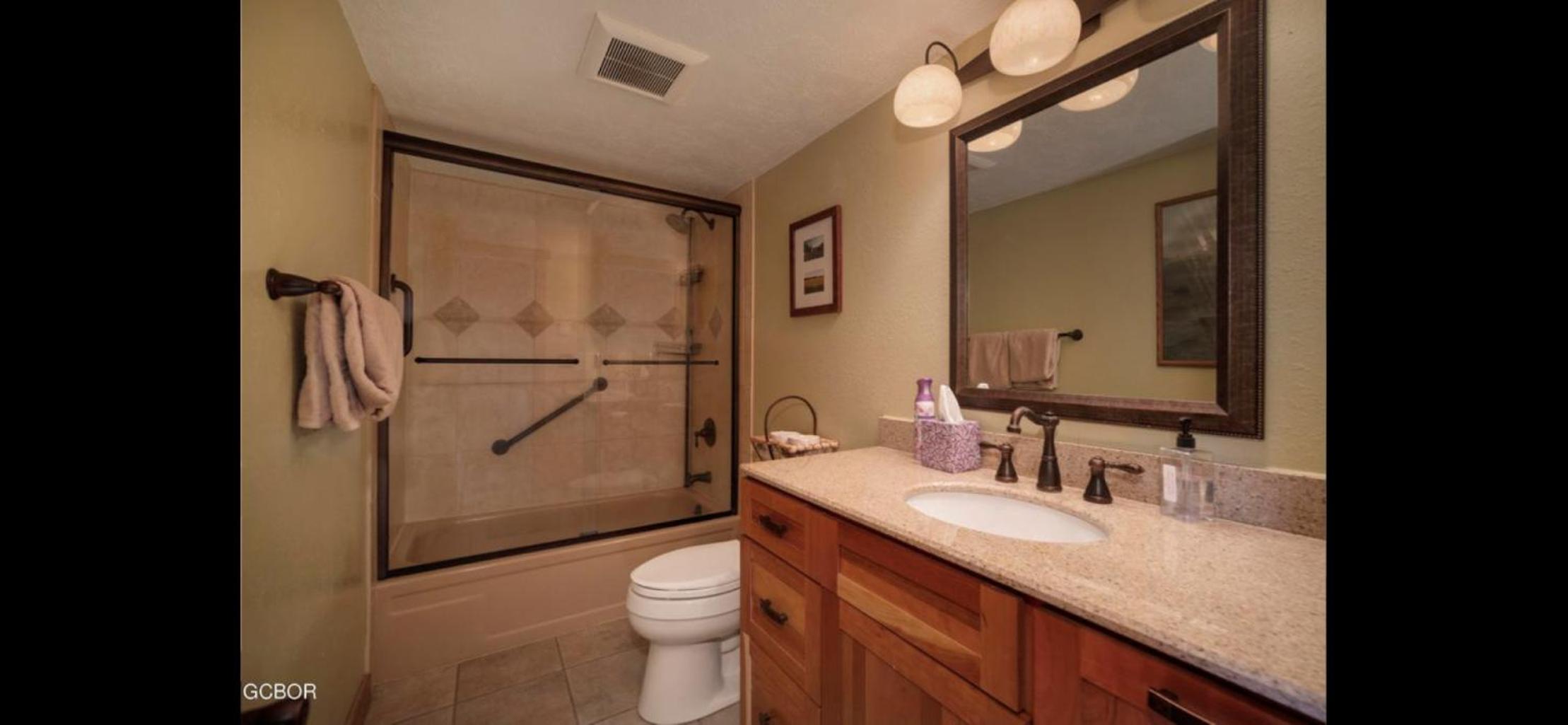 Two-Bedroom Apartment photo 2