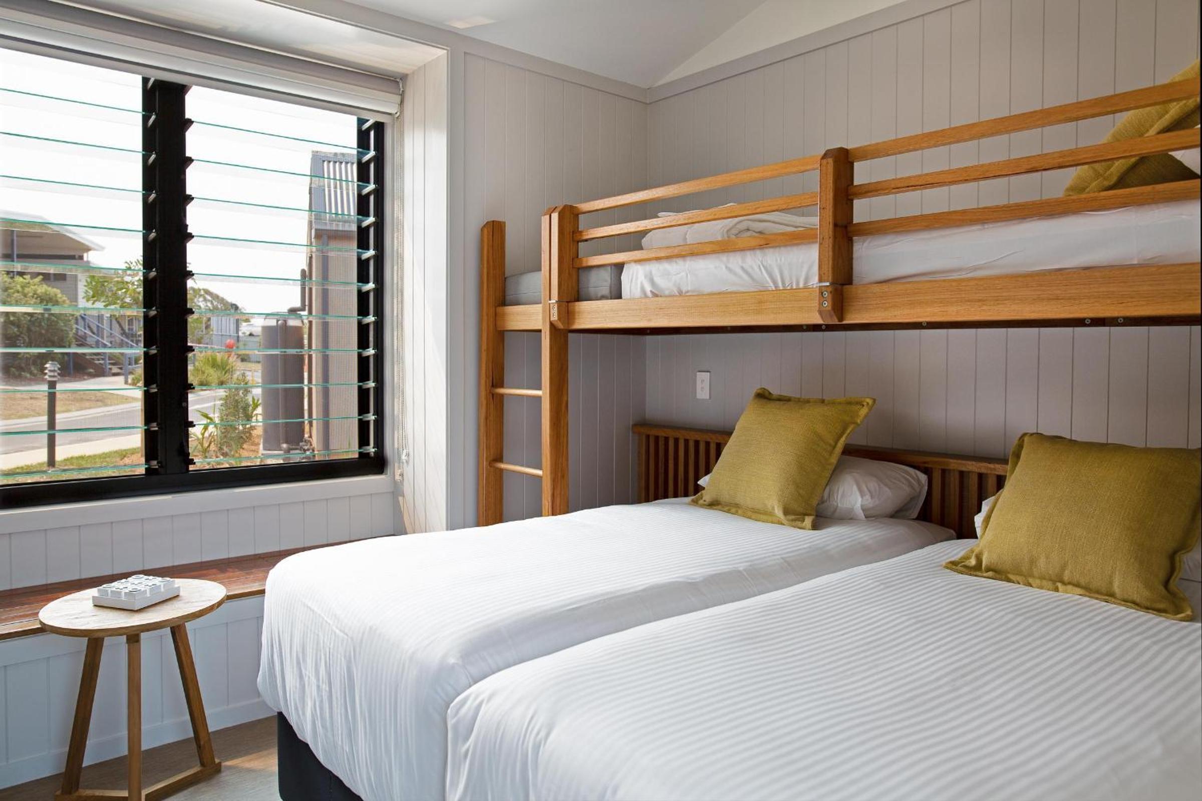 Premium Cabin - Sleeps 5 - Dog Friendly photo 1