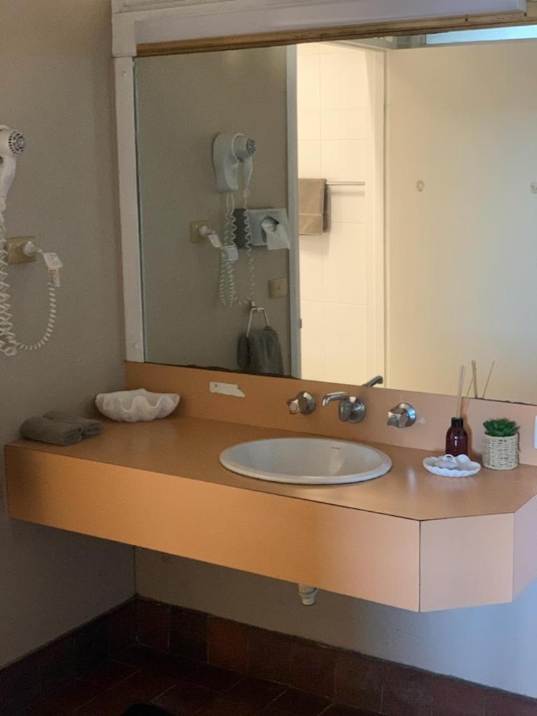 Budget Double or Twin Room - Photo 5