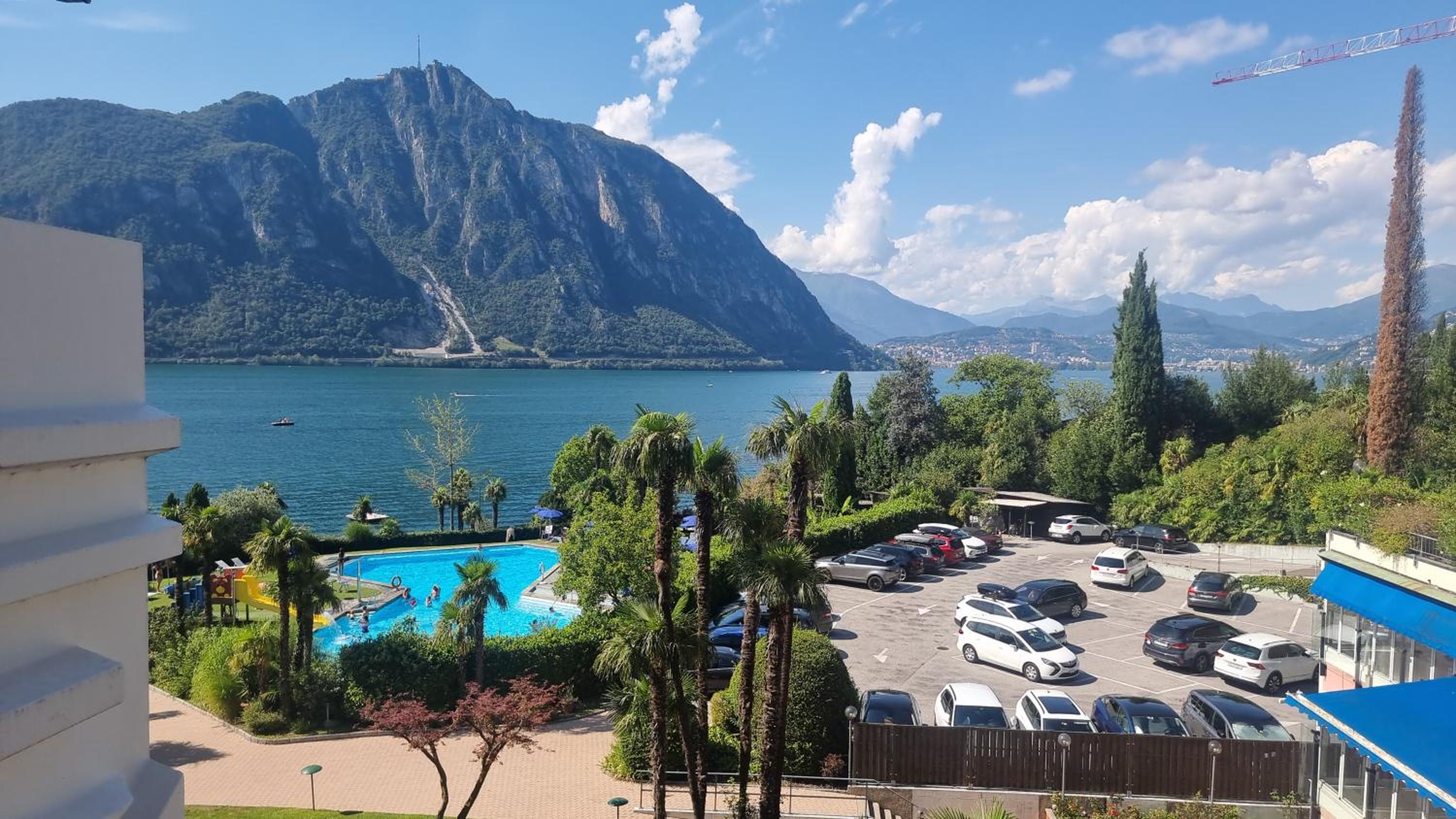 Apartment with Lake View - Photo 45