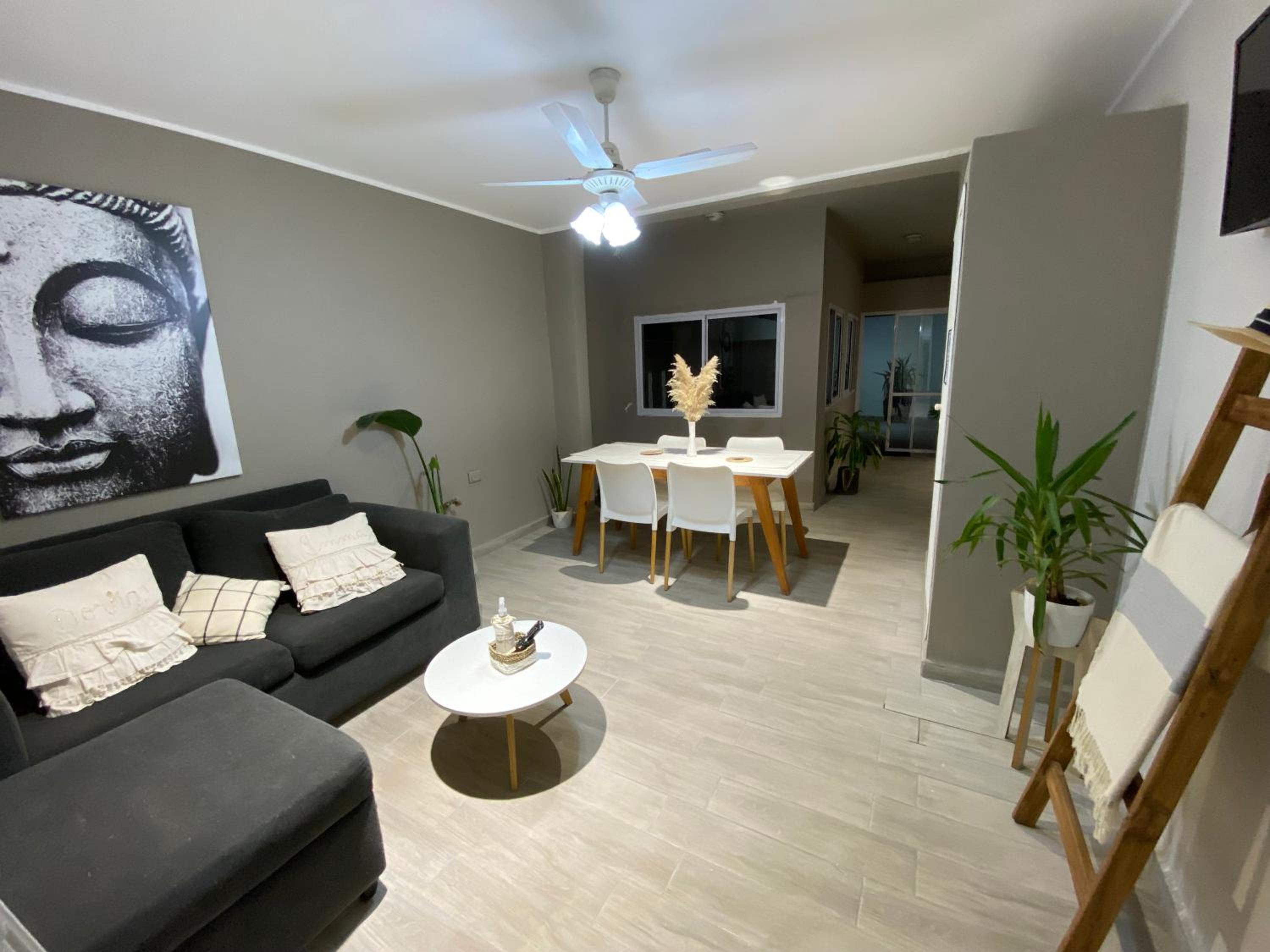 One-Bedroom House photo 1