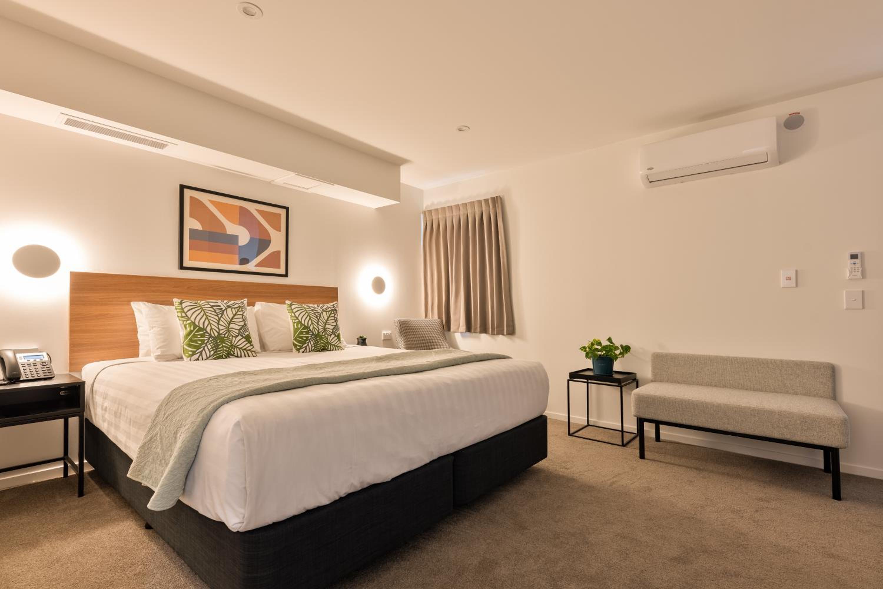 Superior King Room (2023 brand new) - Photo 1