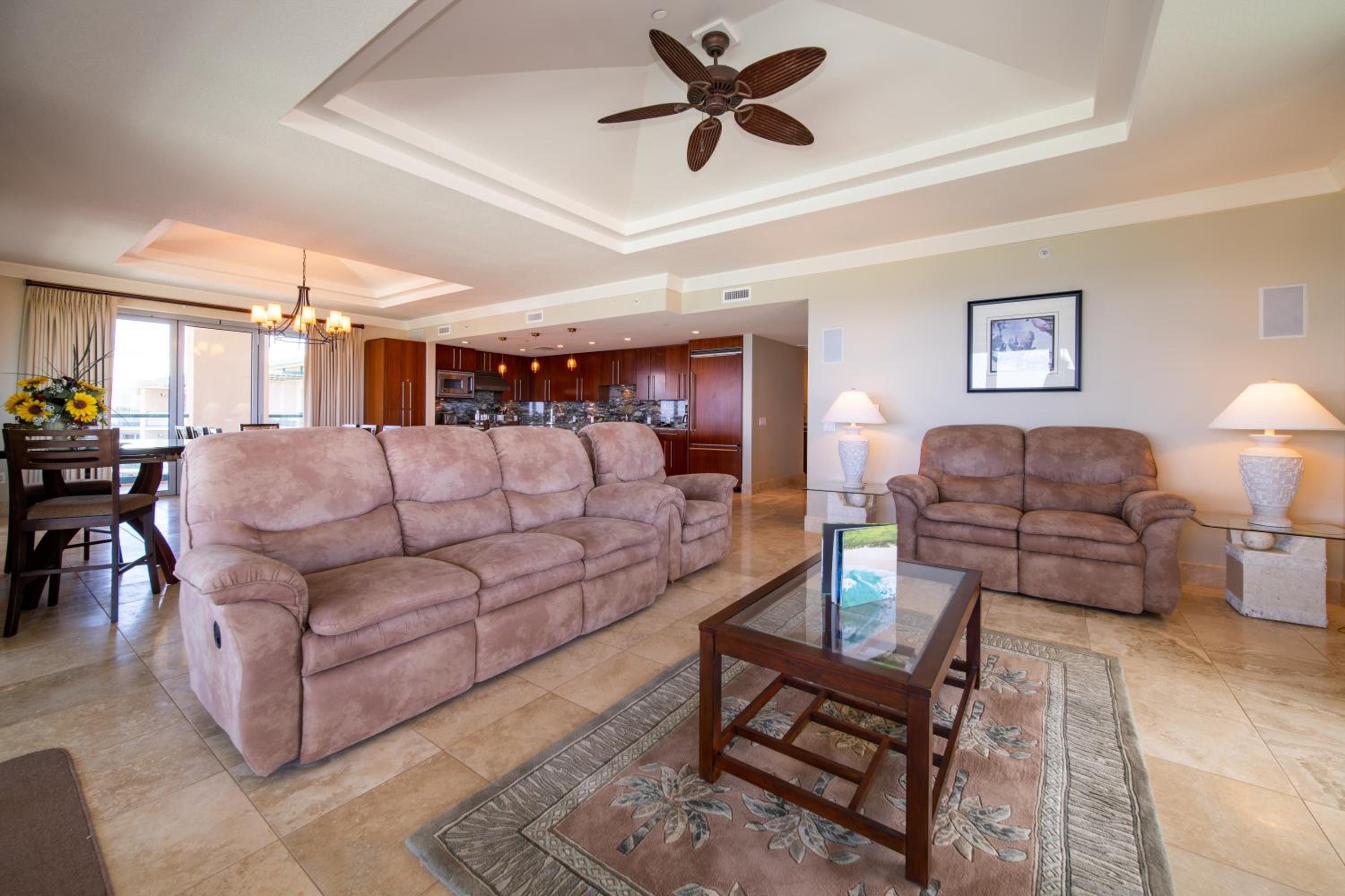 Unit 1019 3 Bedroom Ocean View Piilani Penthouse Suite 