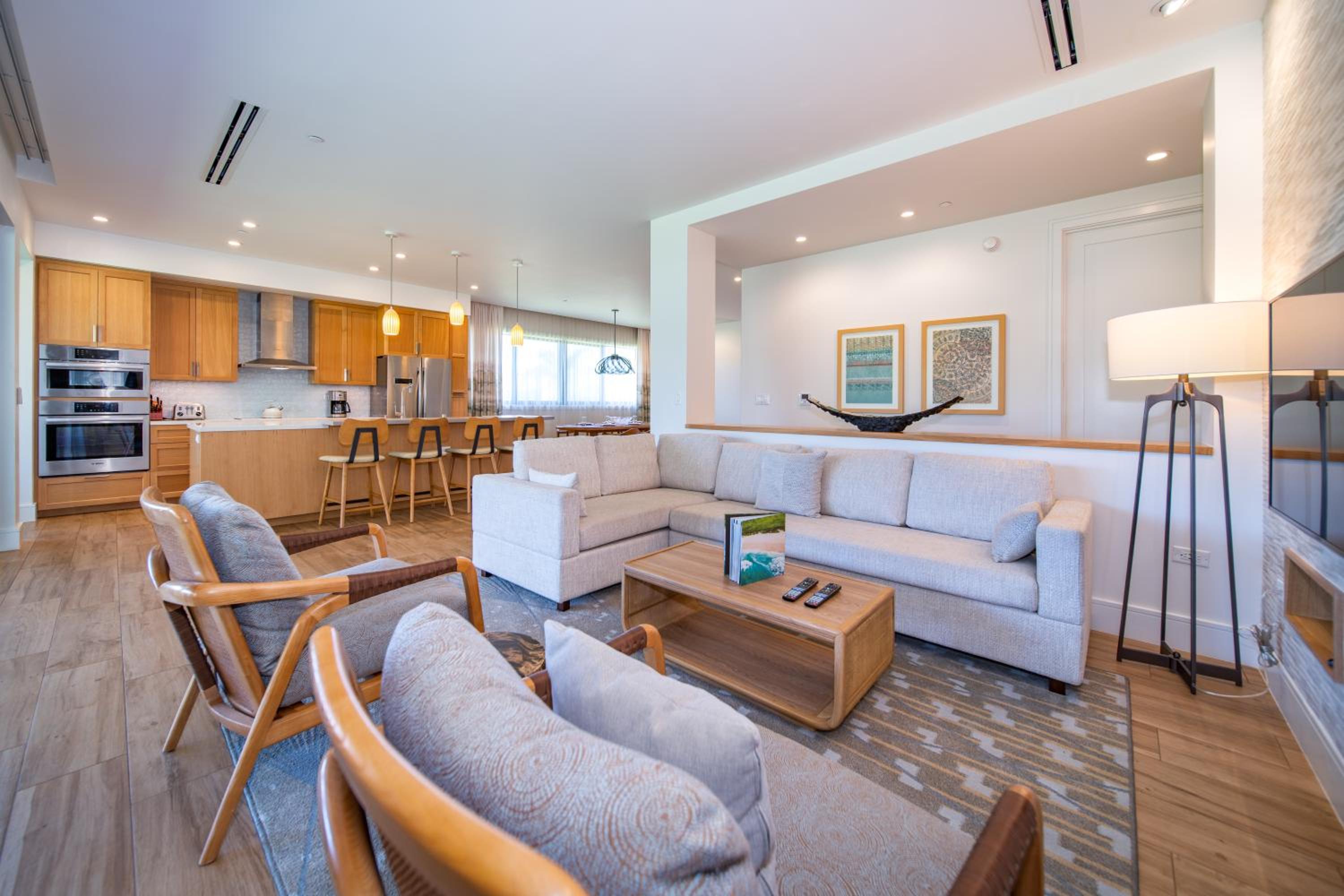 Unit 7d Luana Garden Villa 3 Bedroom 3 Bath